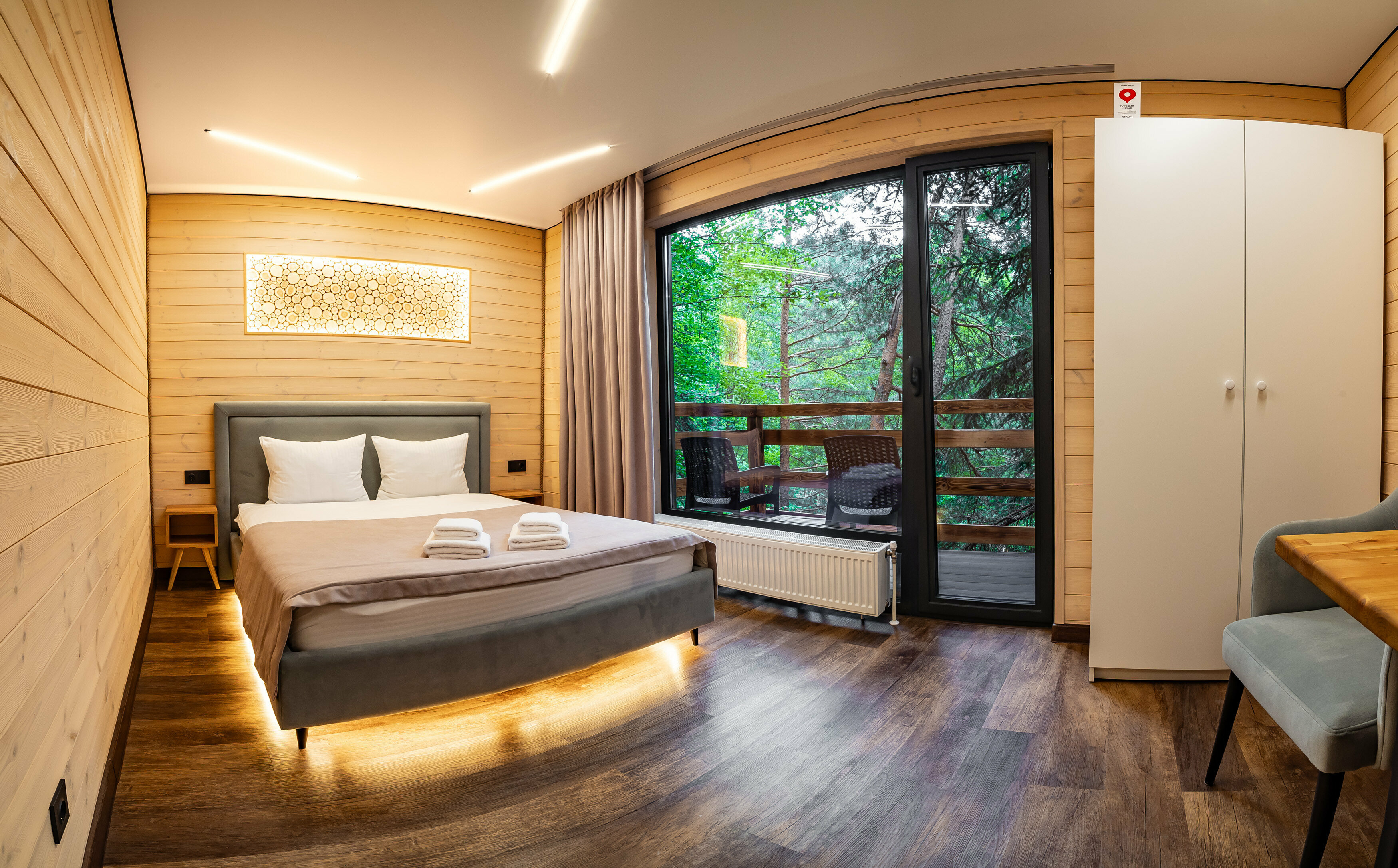 Двухместный номер с 1 кроватью и видом на горы