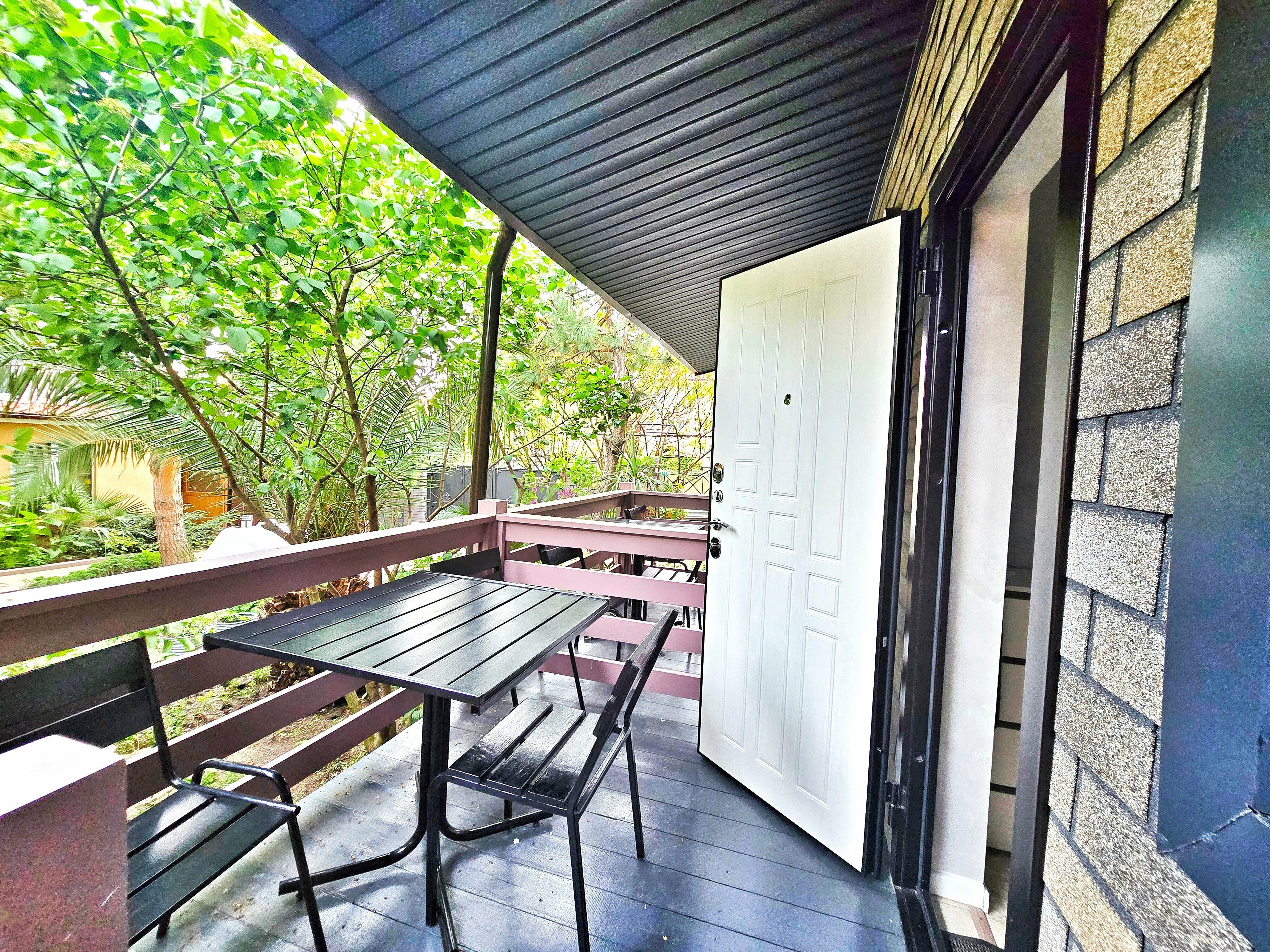 15. Апартаменты на 2-3чел. с маленькой террасой (1 этаж)