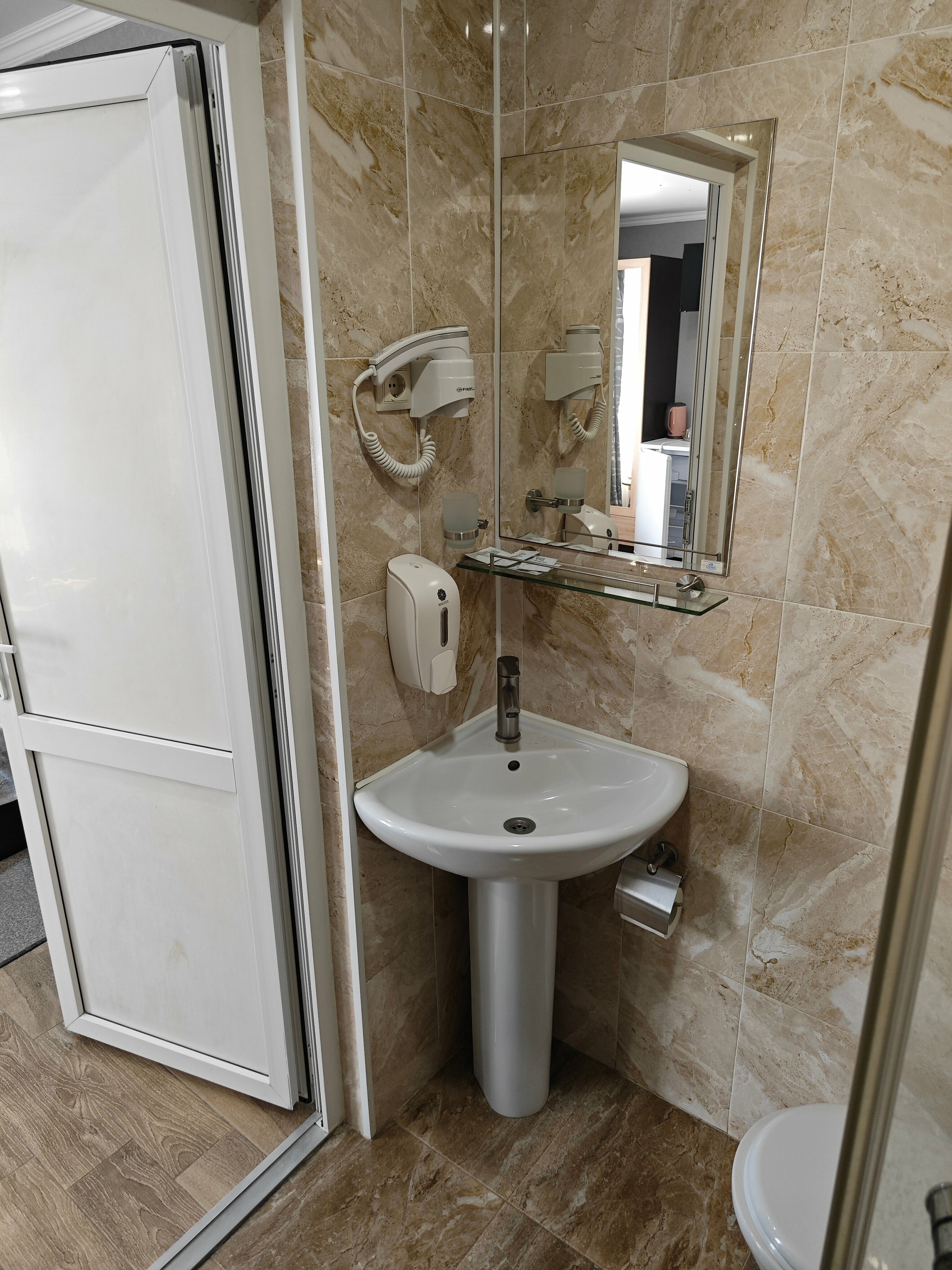 Стандартный трехместный номер