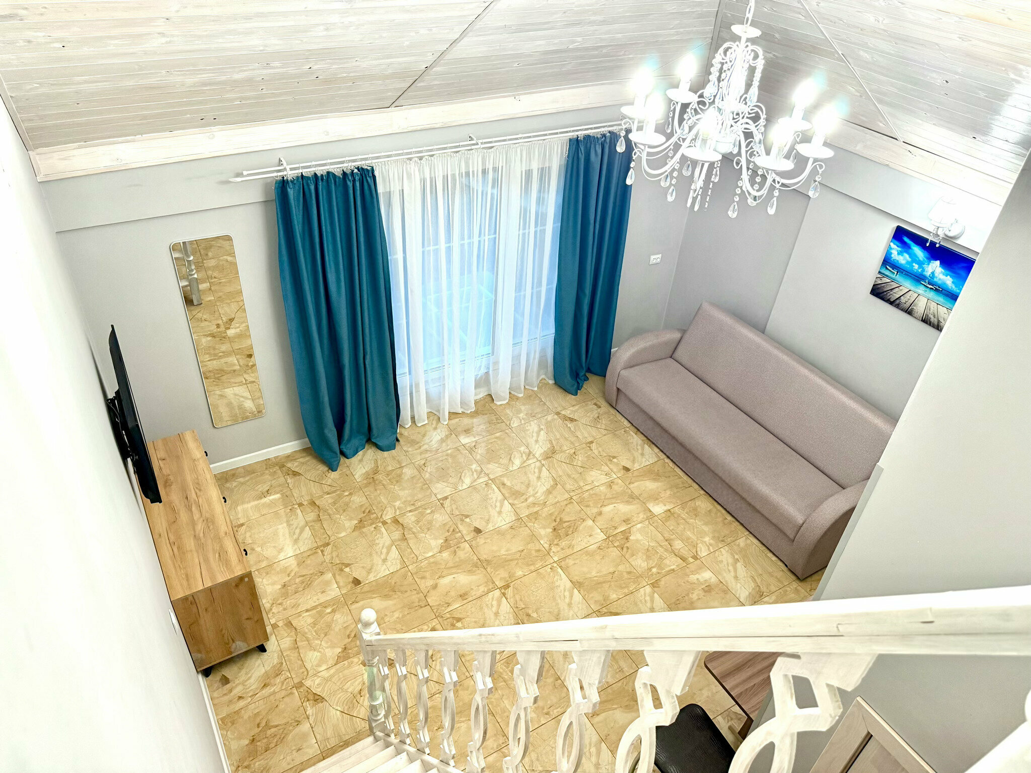 Двухуровневый четырехместный номер