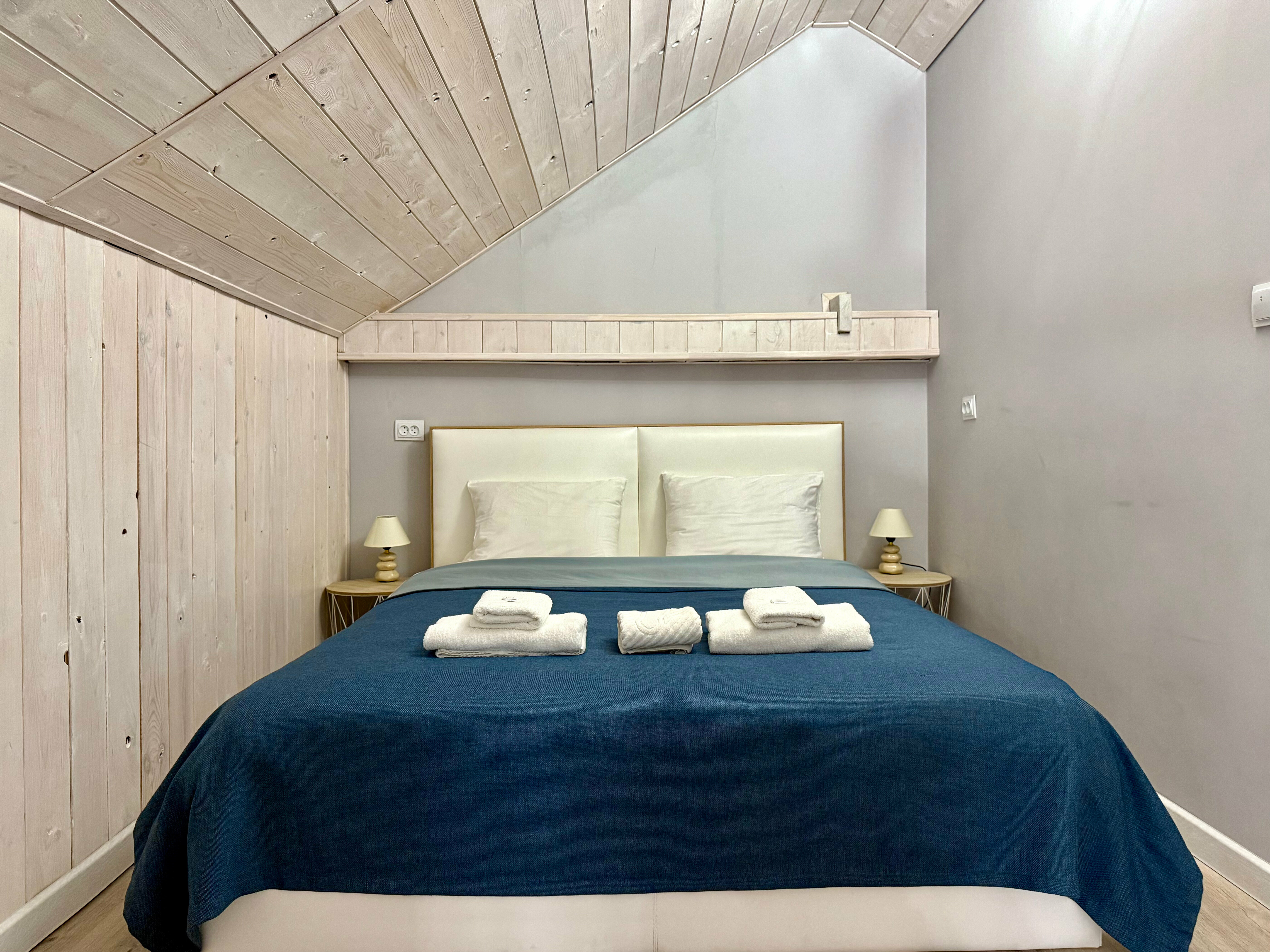 Двухуровневый четырехместный номер