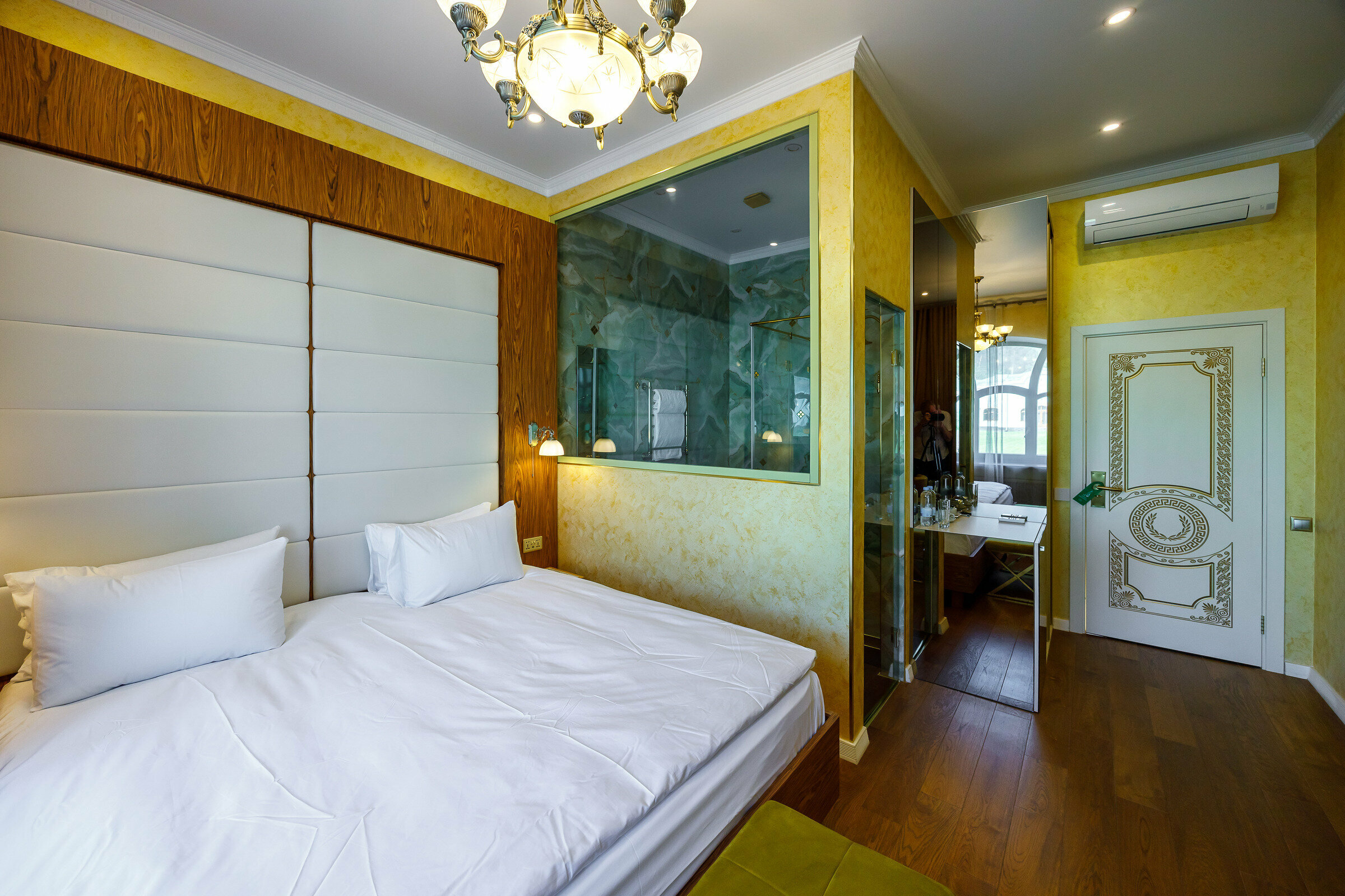 Стандартный номер с кроватью размера «king-size»