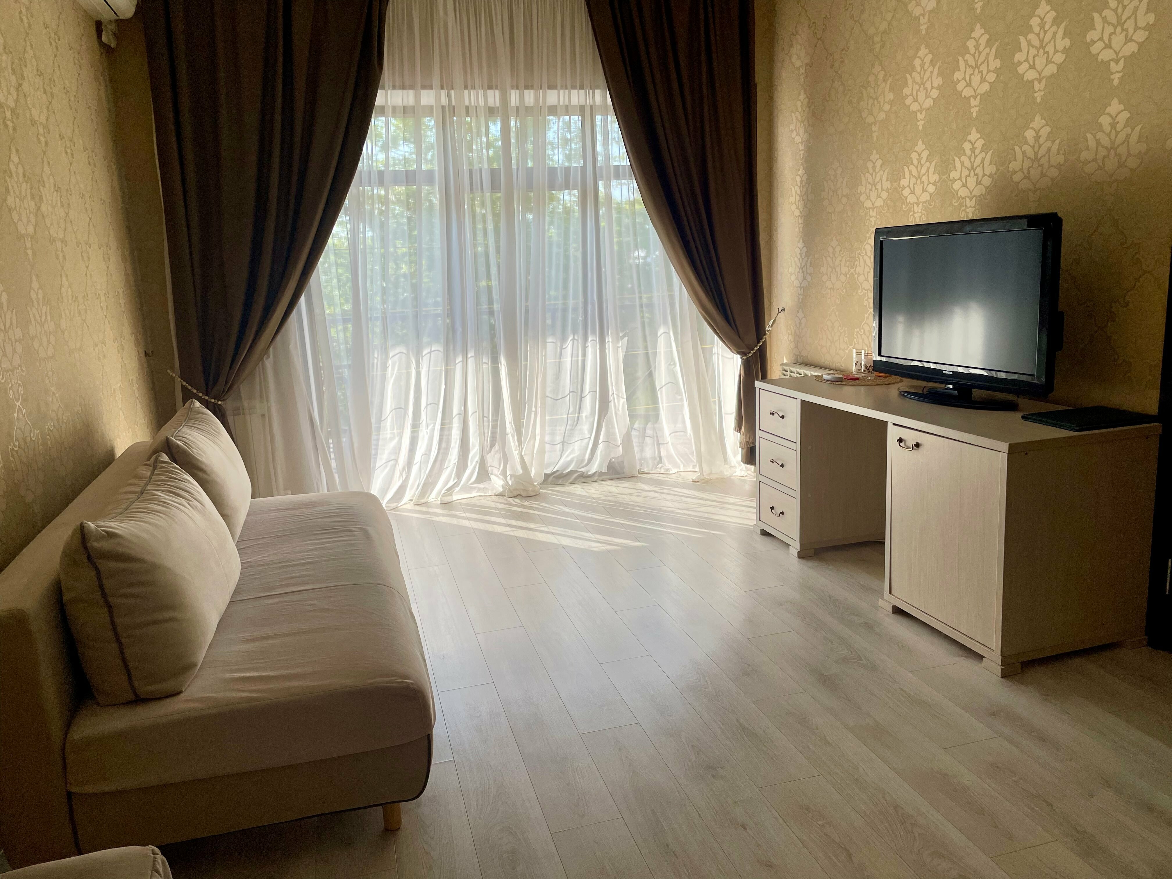 Улучшенный люкс