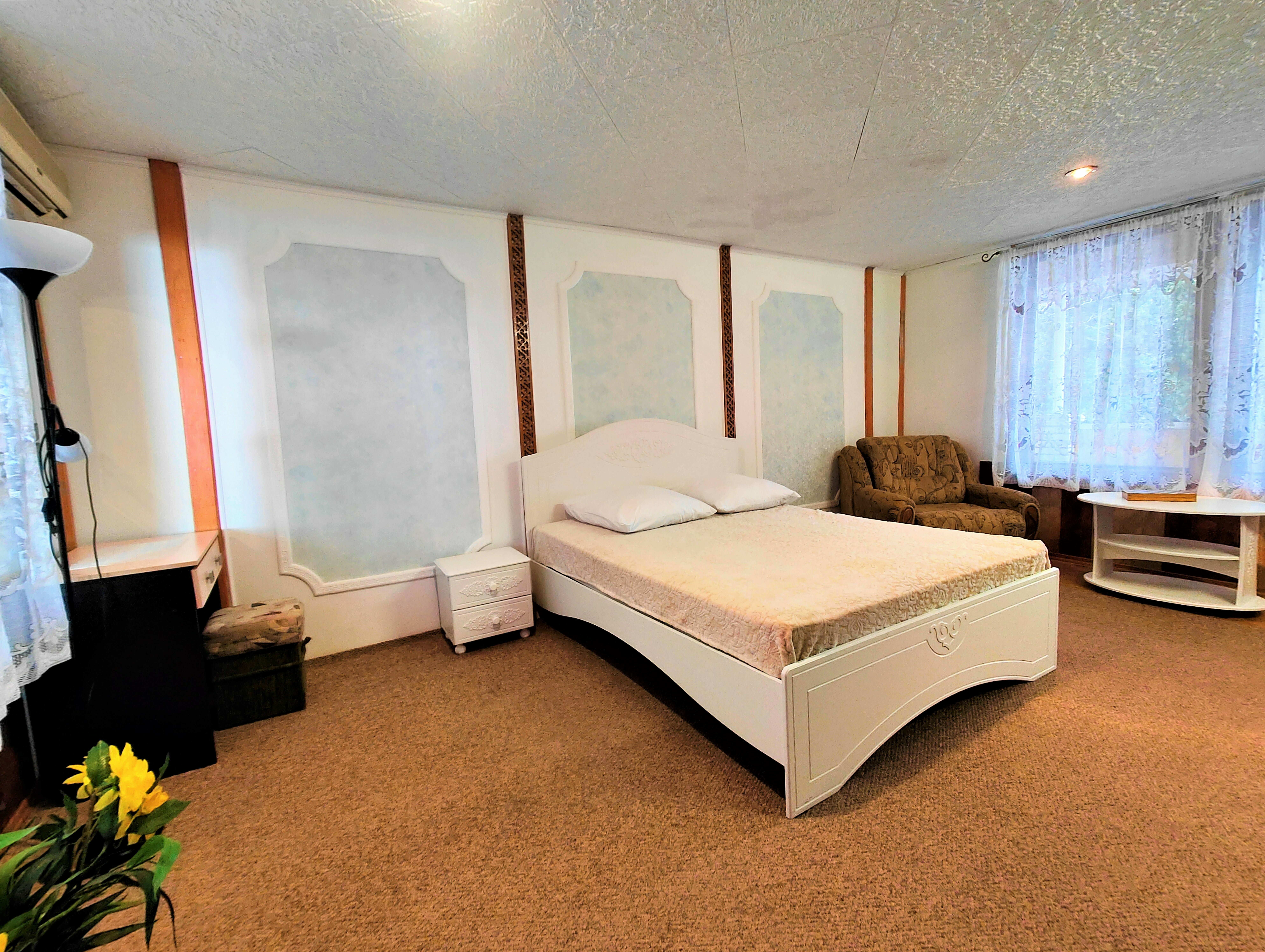 Семейный номер с видом на море