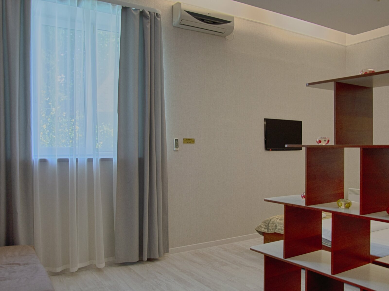 Полулюкс с видом на бассейн