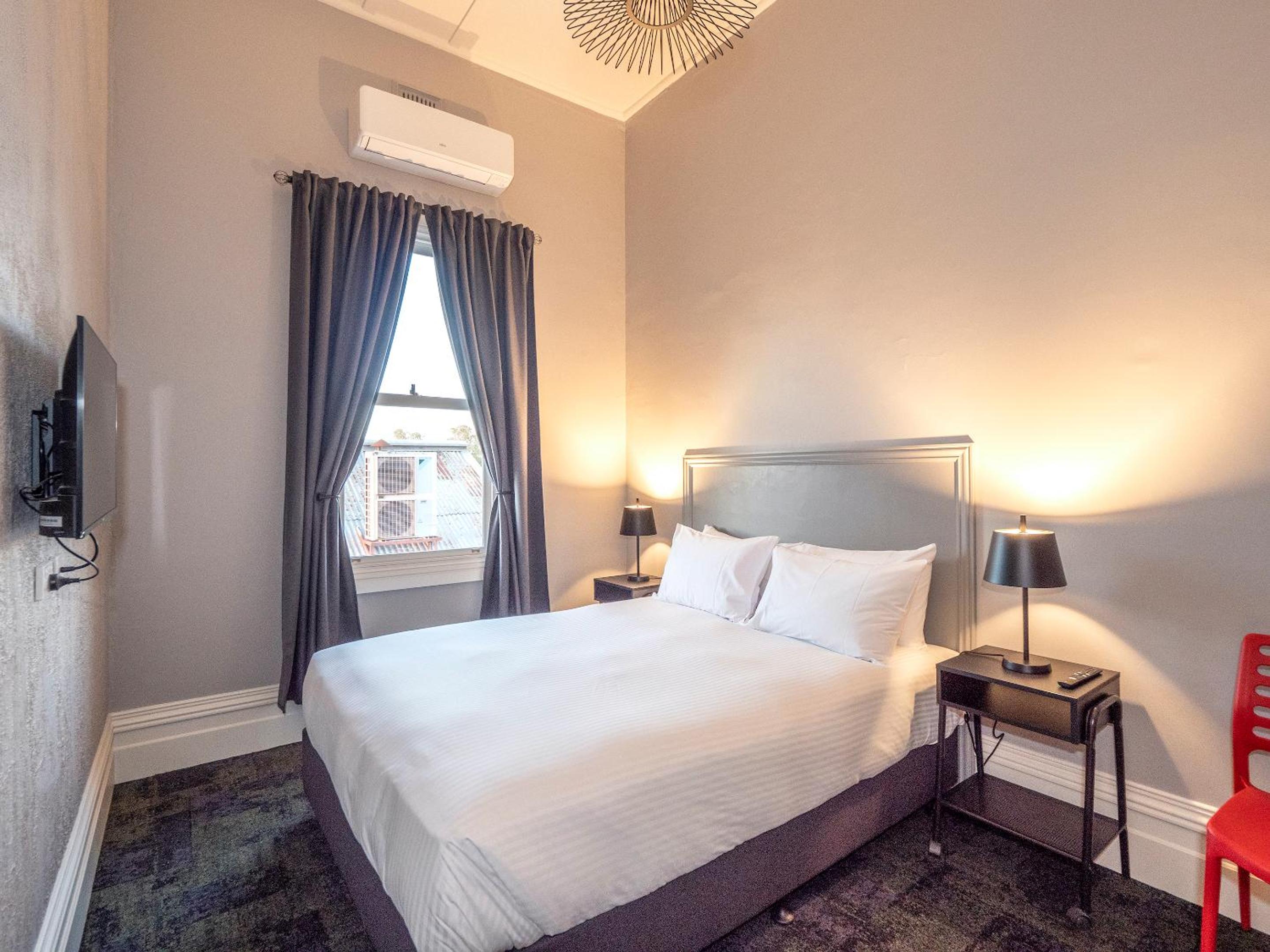 Queen Room