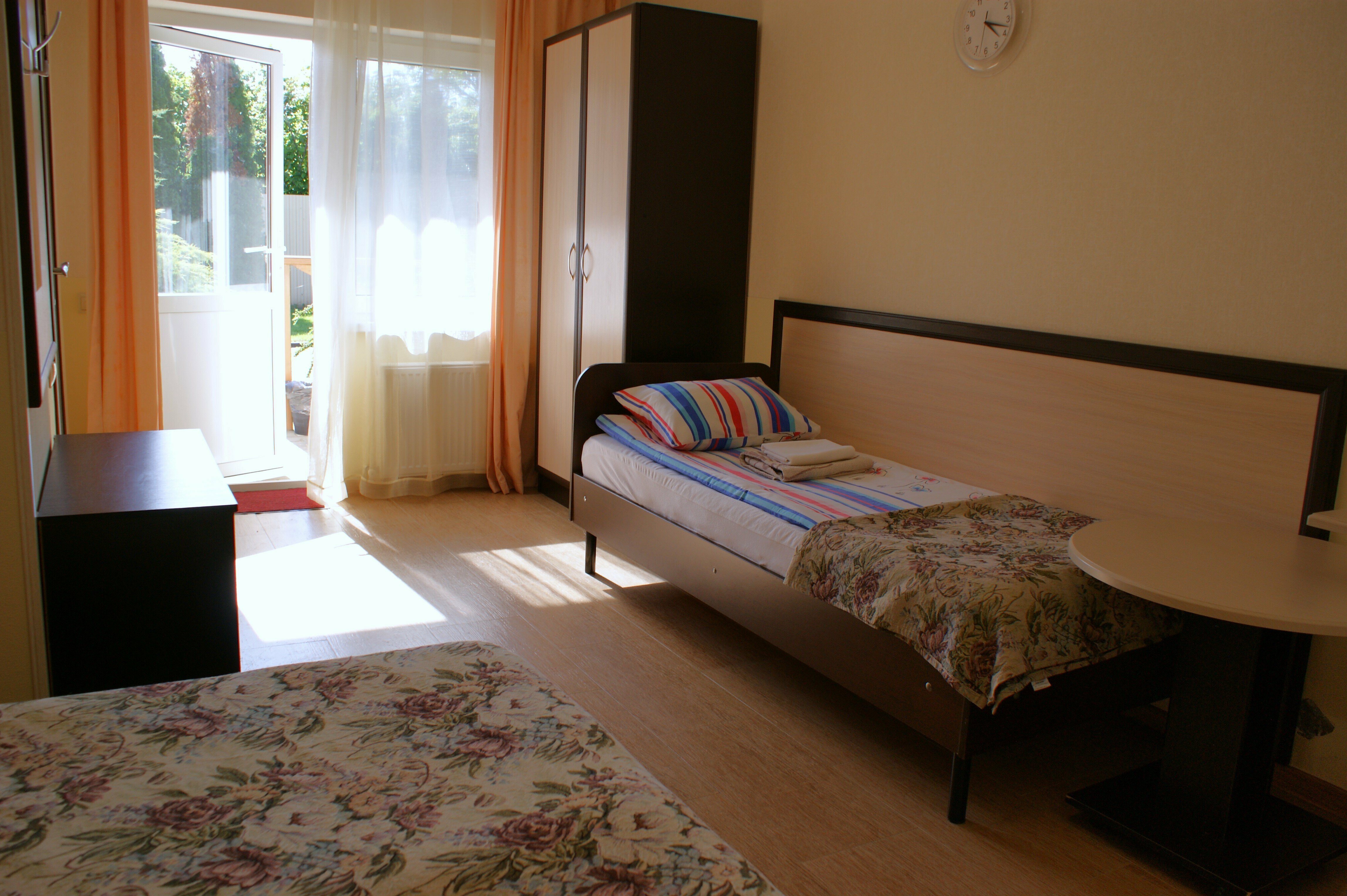 Трехместный номер с террасой