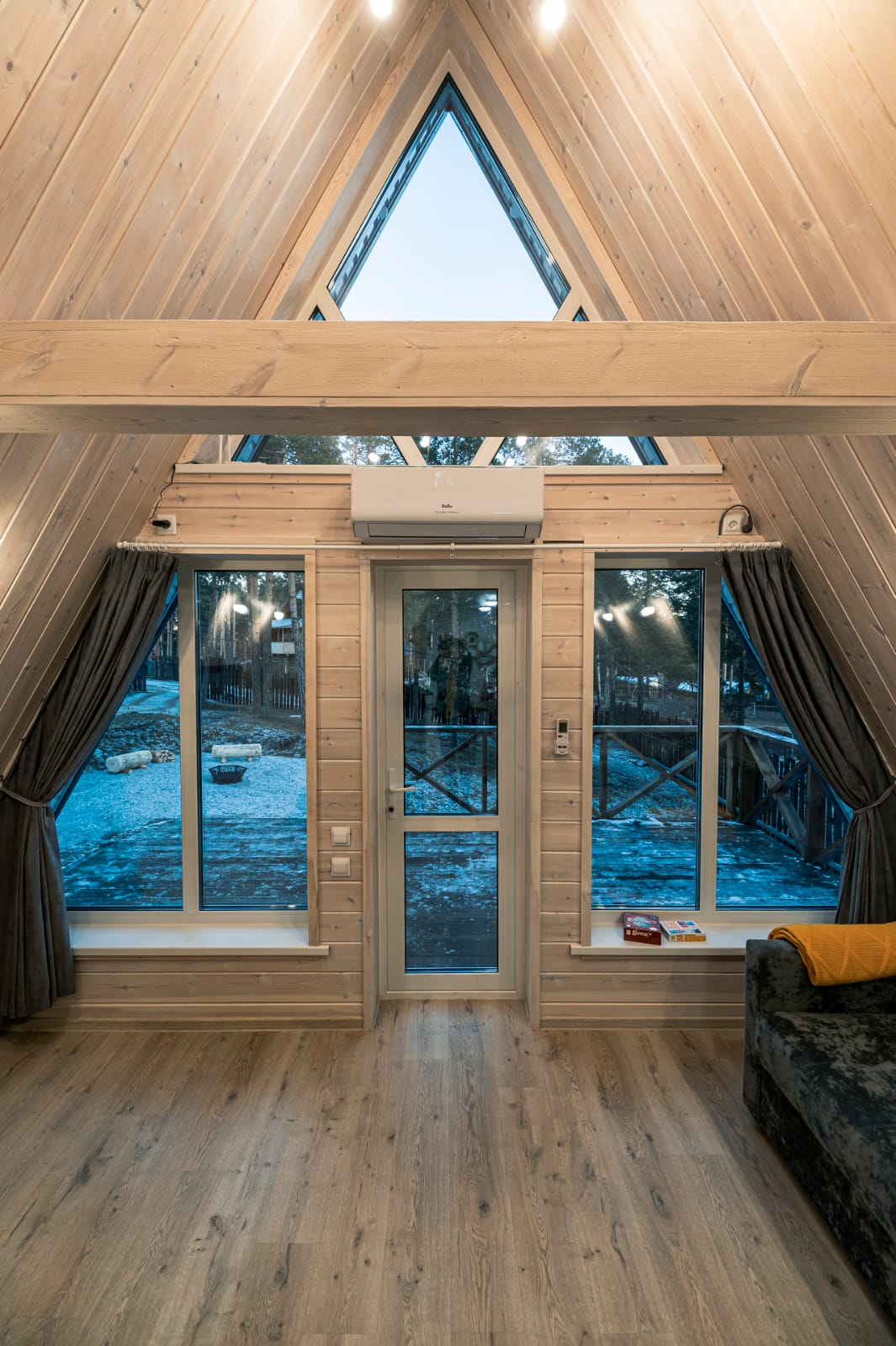 Улучшенный четырехместный номер