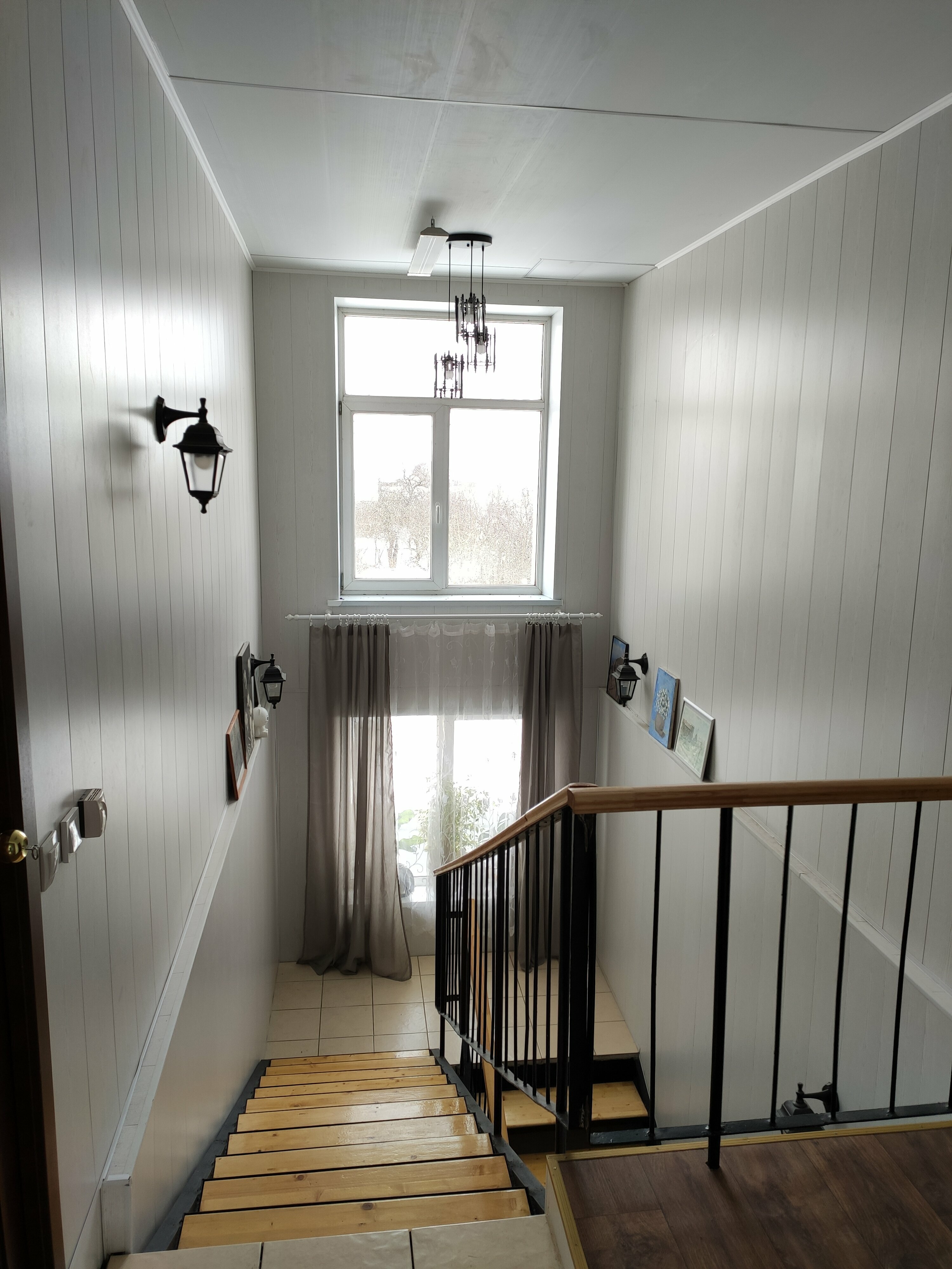 Трехместный номер с общей ванной комнатой