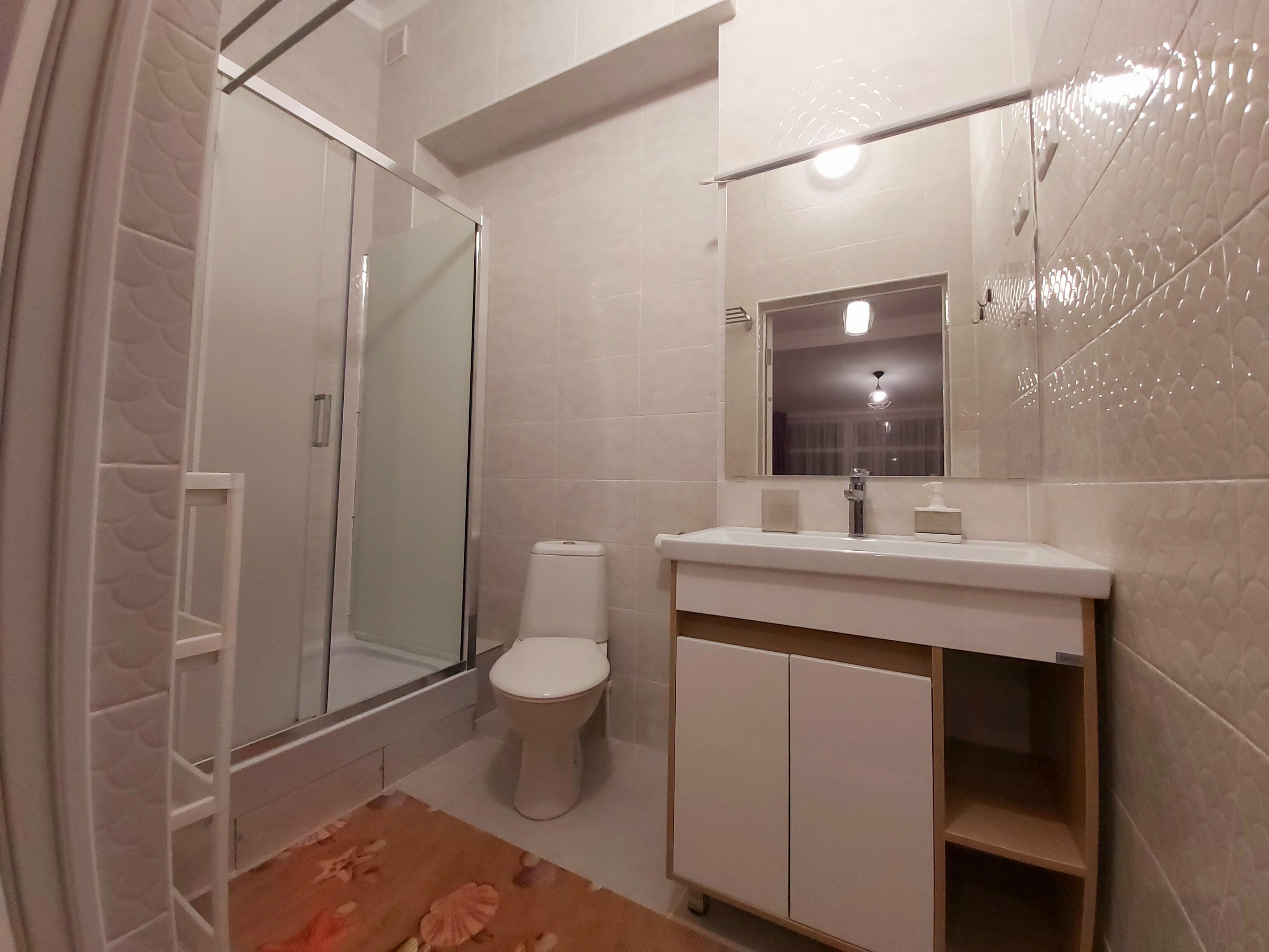 Однокомнатная двухместная студия с кухней балконом и прямым видом на море