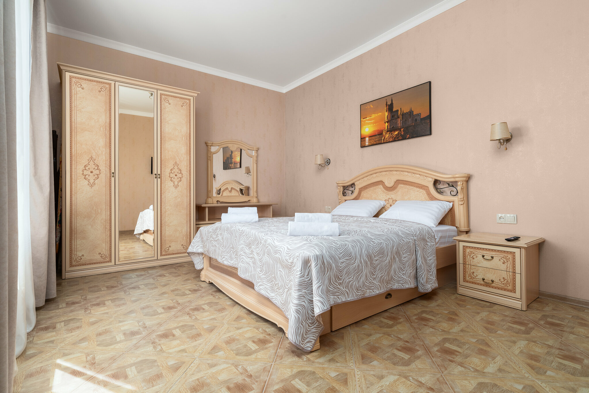 Дом с собственным бассейном