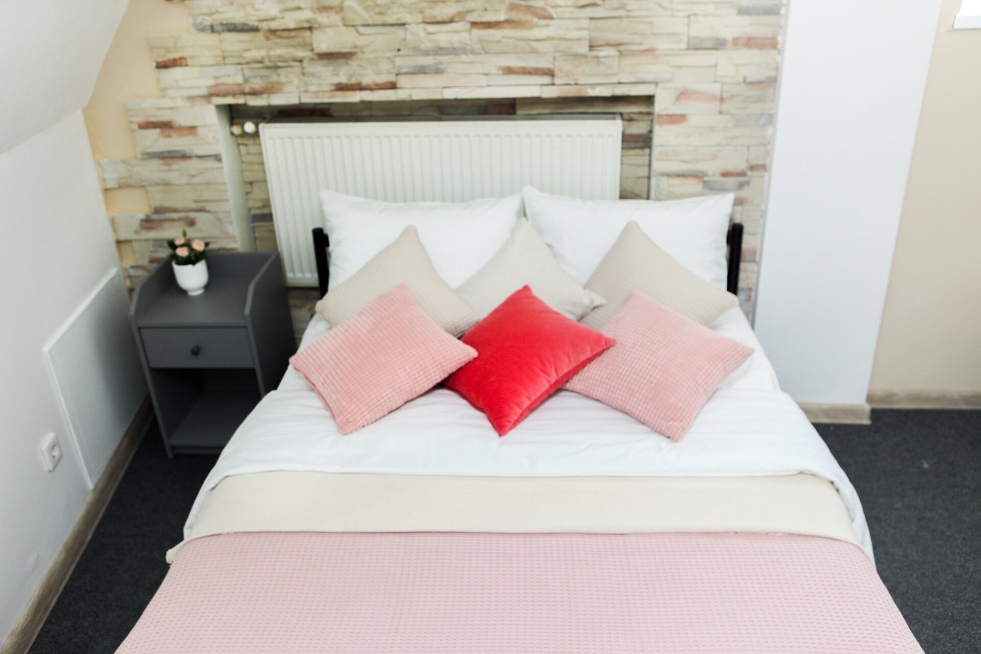 Четырехместный номер с душем