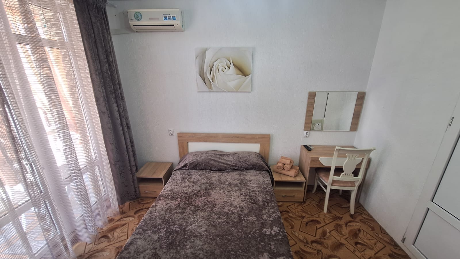 Люкс с балконом