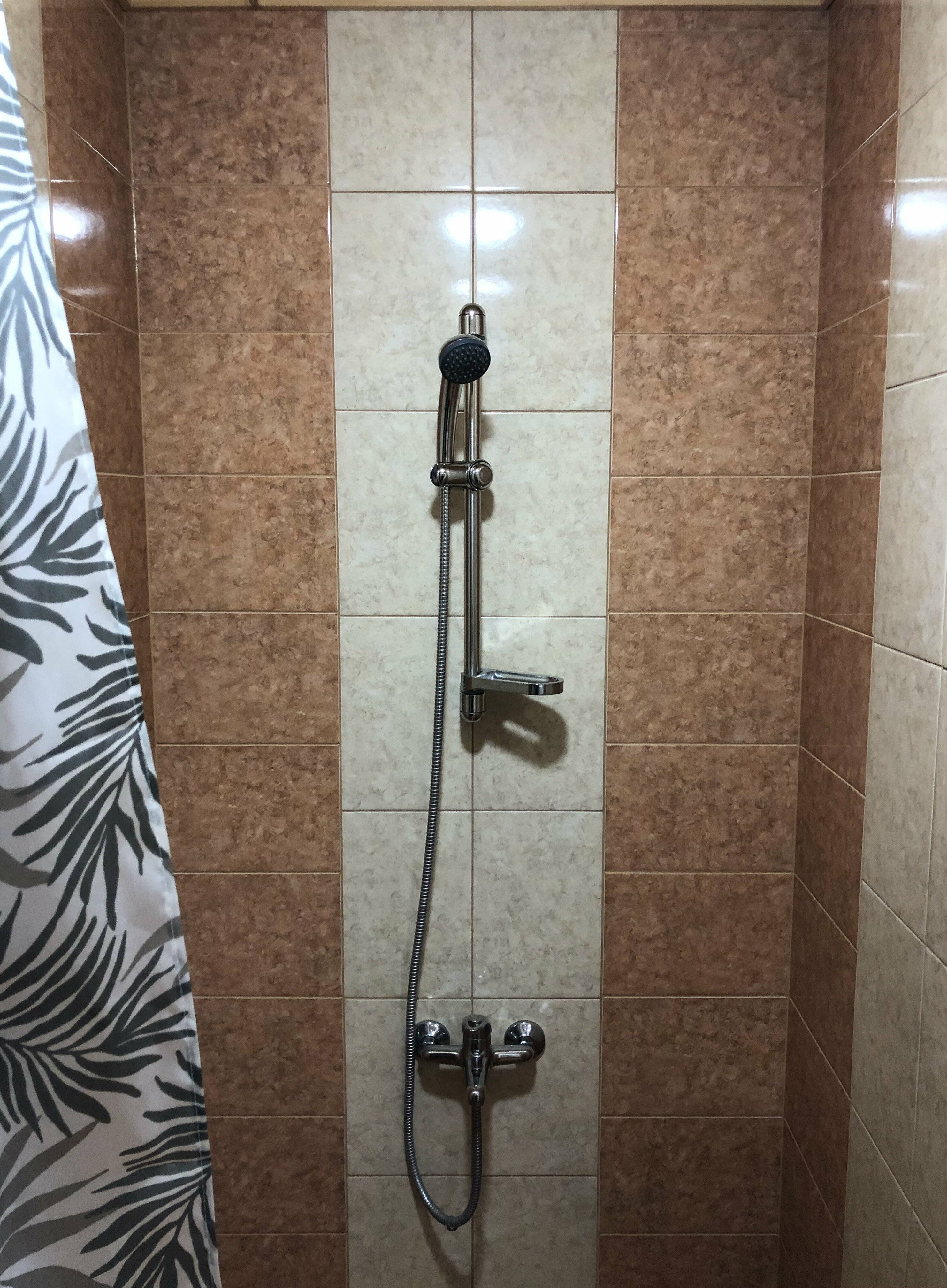 Четырехместный номер с видом на озеро