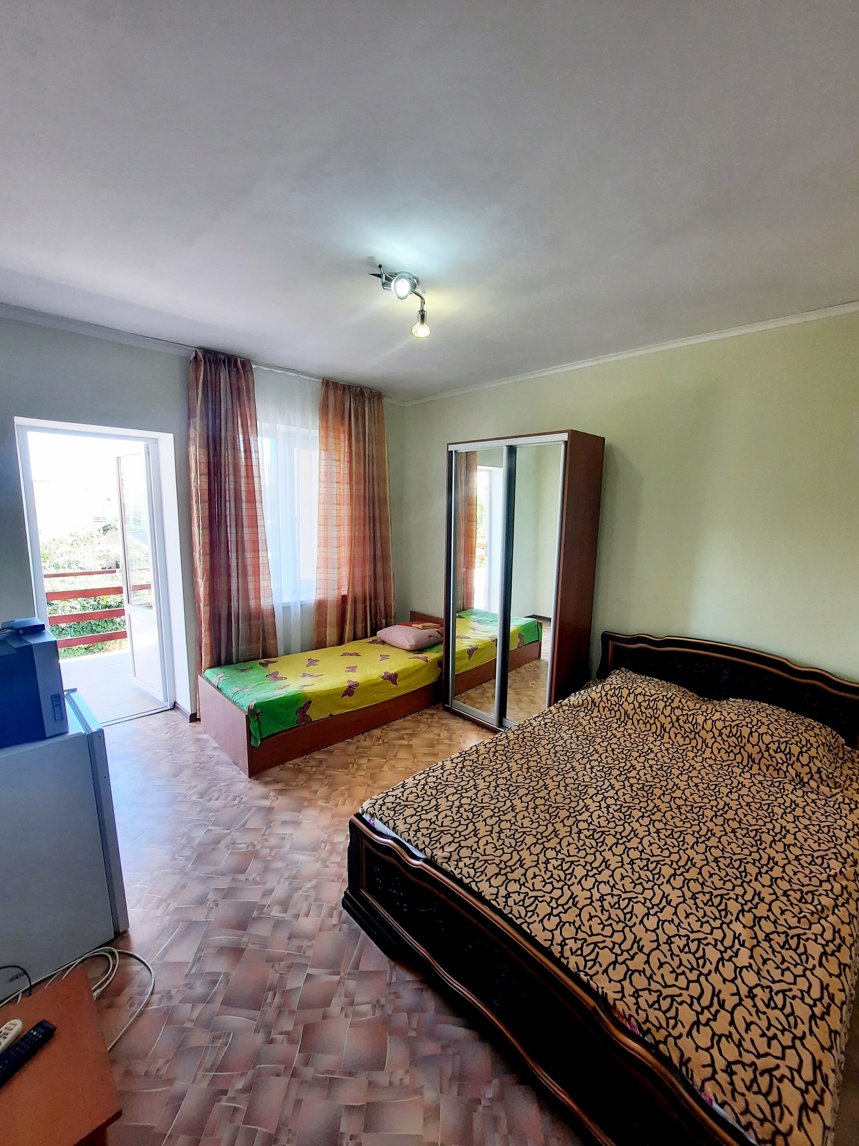 Трехместный номер с видом на море