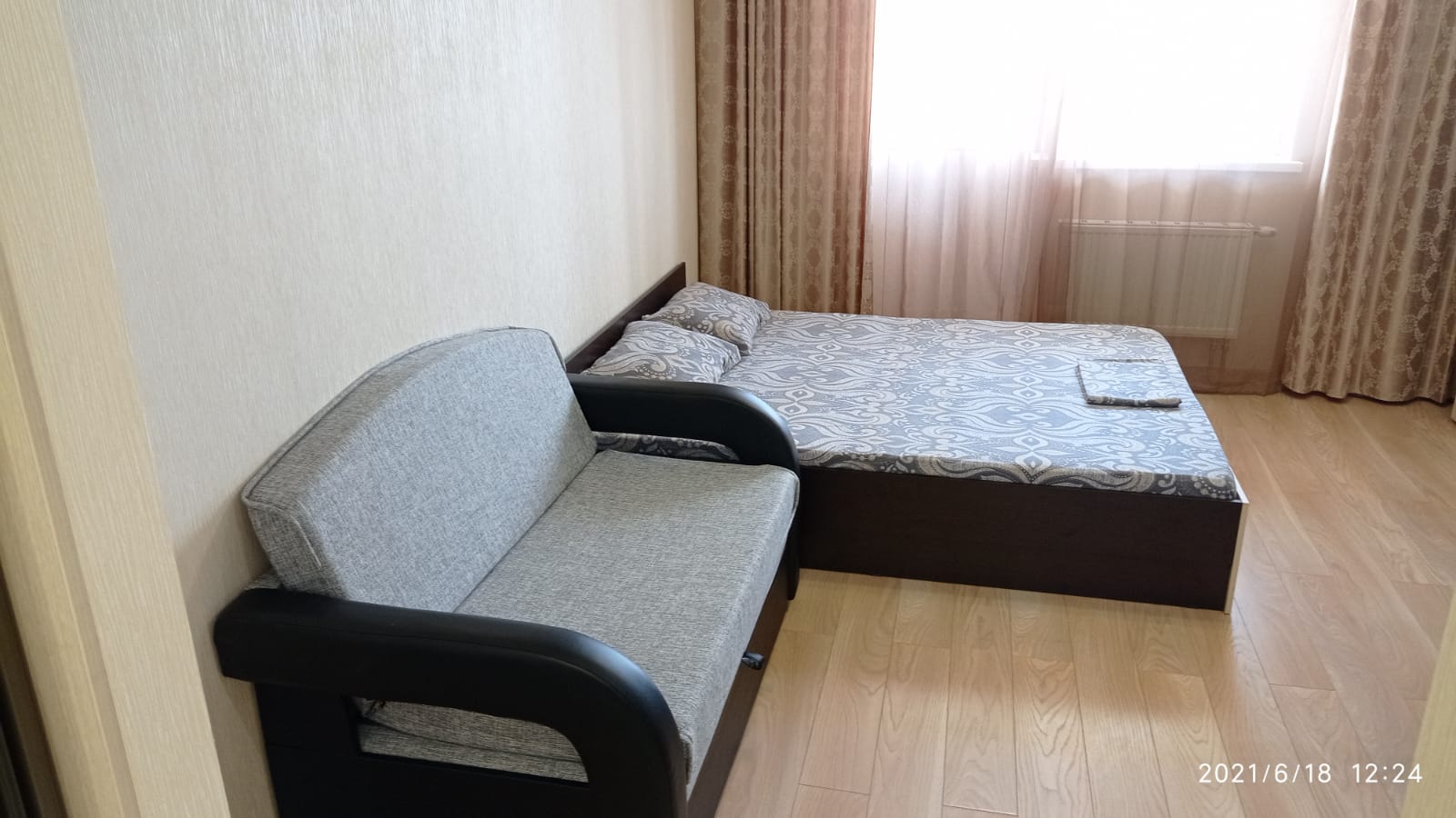 Трехместный номер с видом на город