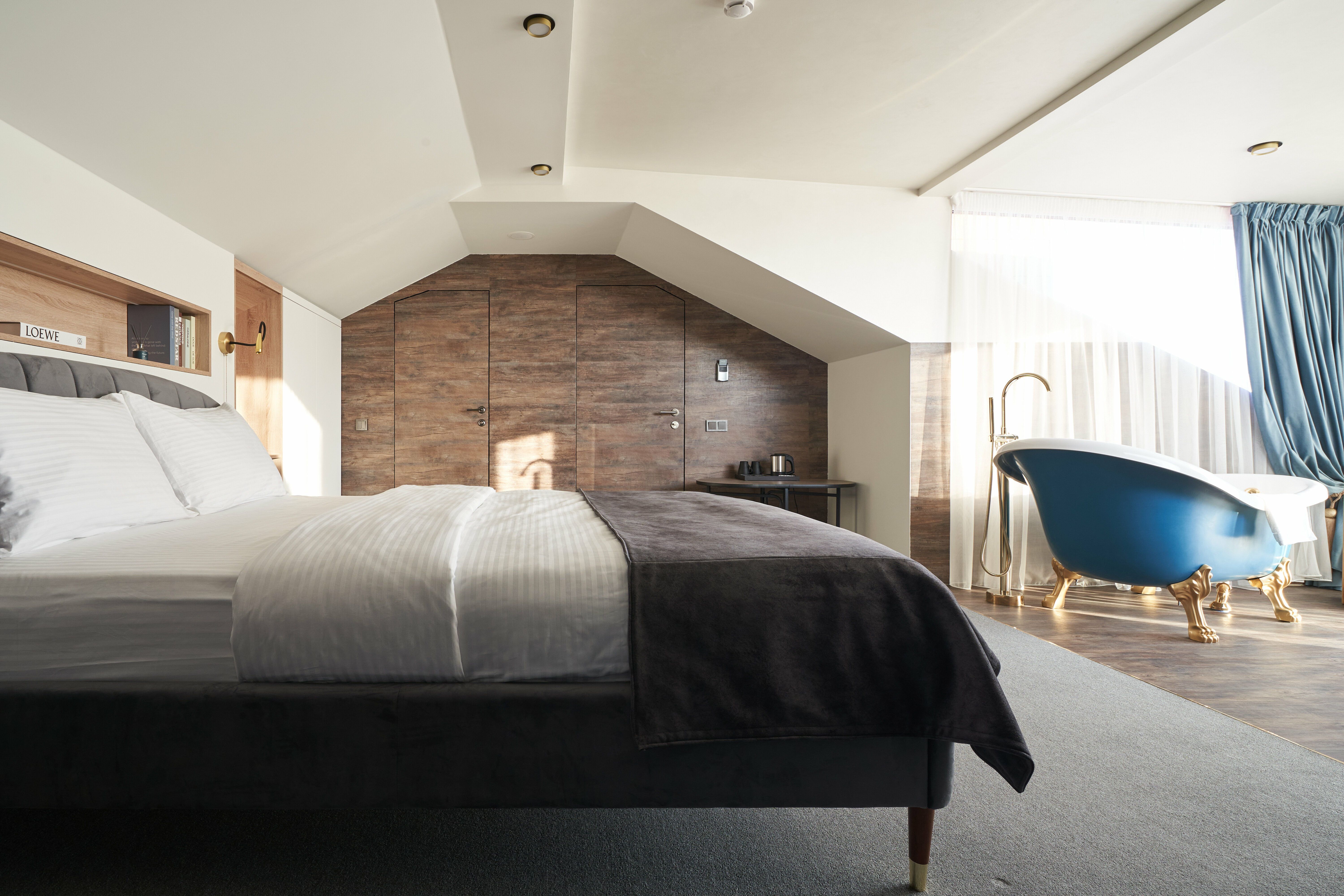 Романтический