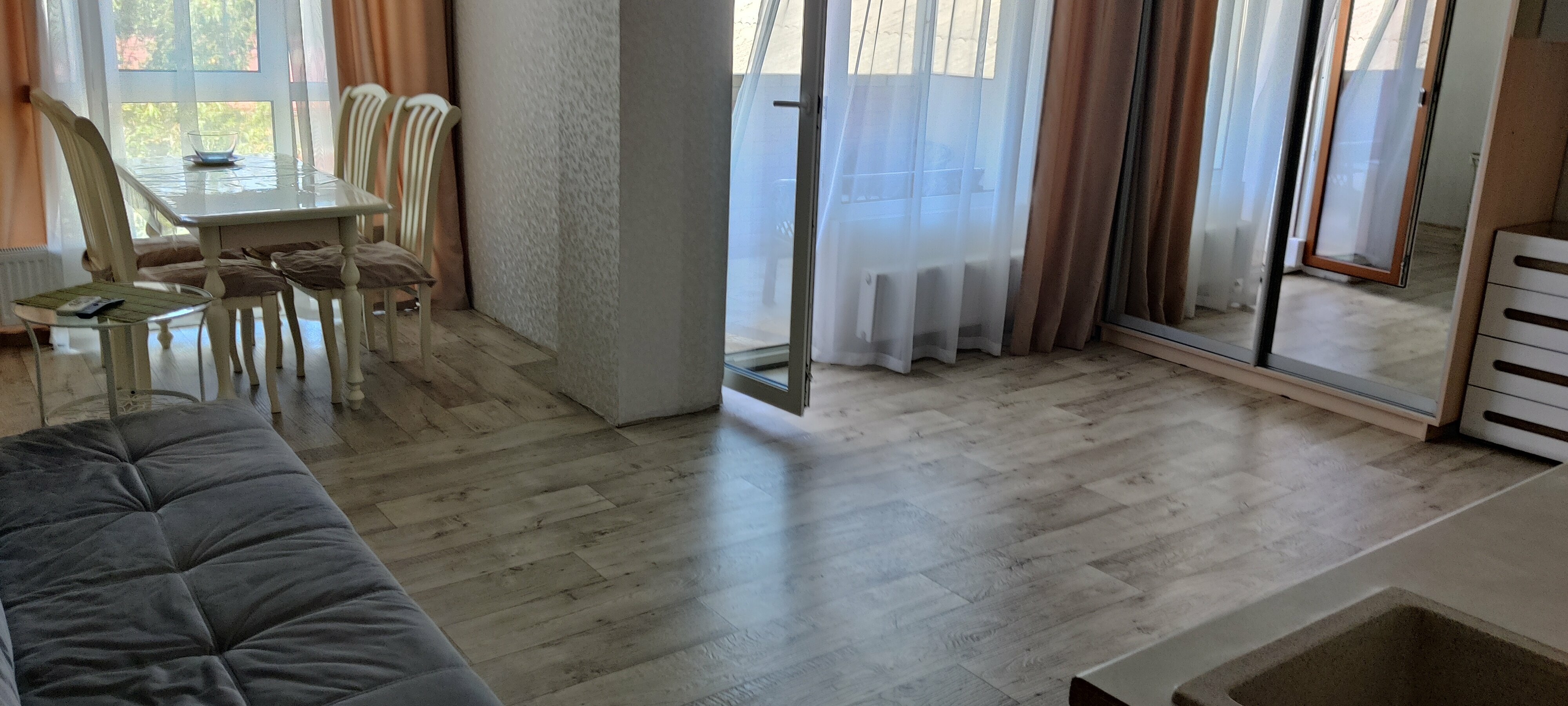 Апартаменты с балконом