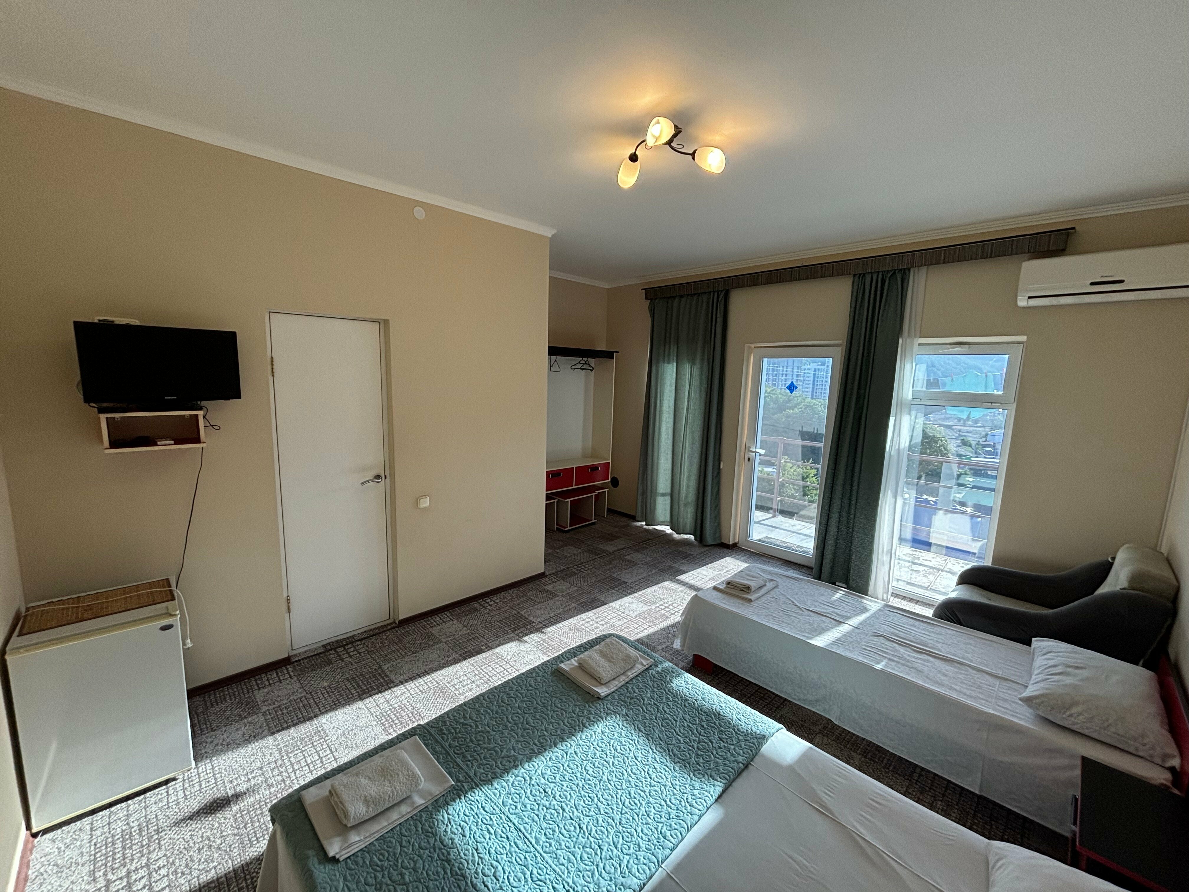 Классический трехместный номер