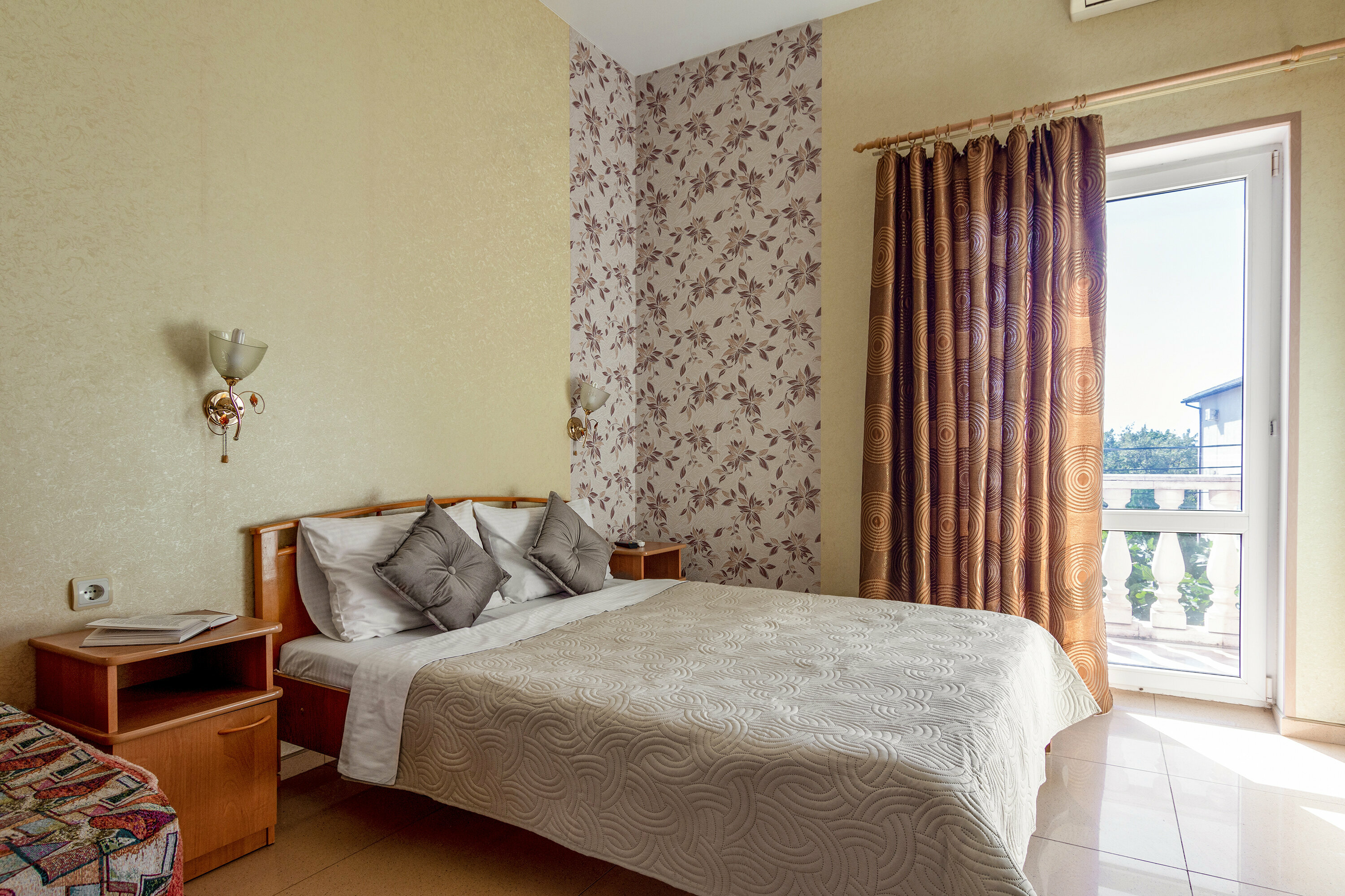 Четырехместный номер с балконом