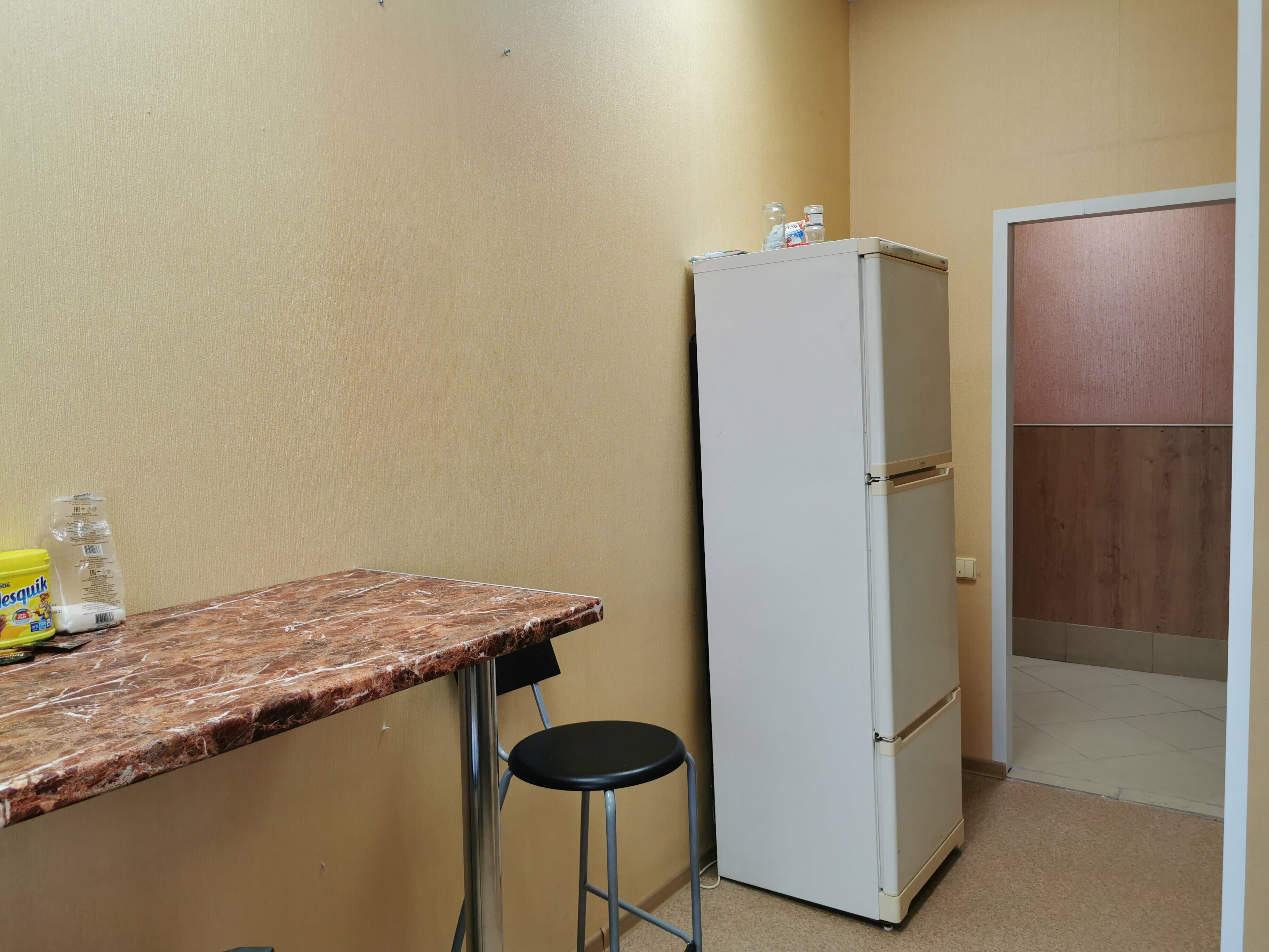 Кровать в общем 6-местном номере