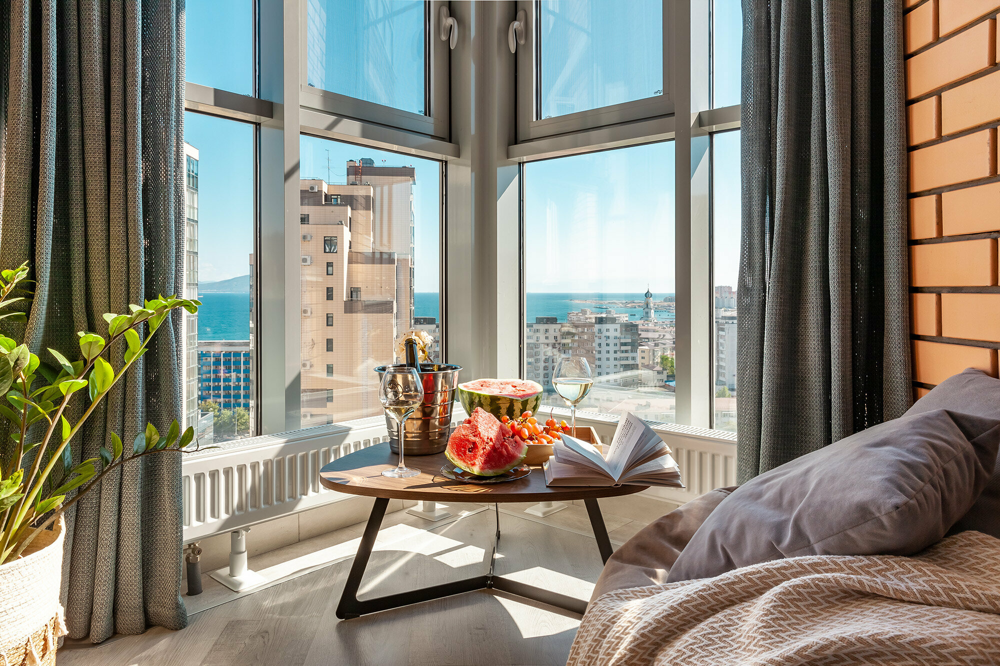 Апартаменты с видом на море