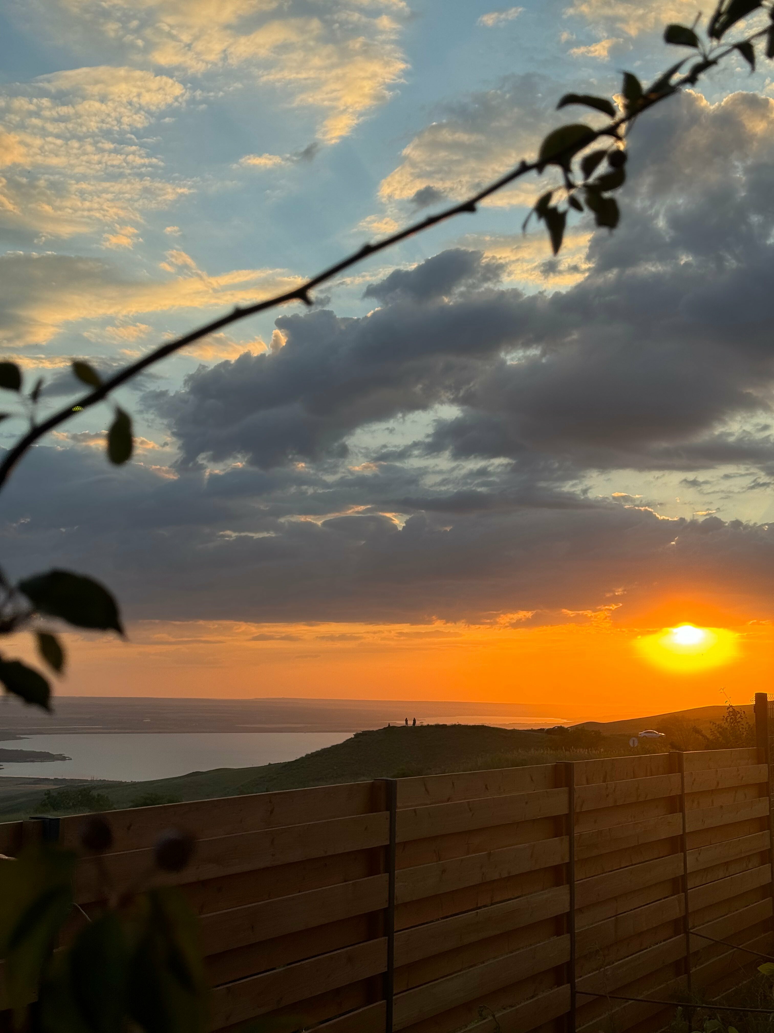 Дом с видом на озеро