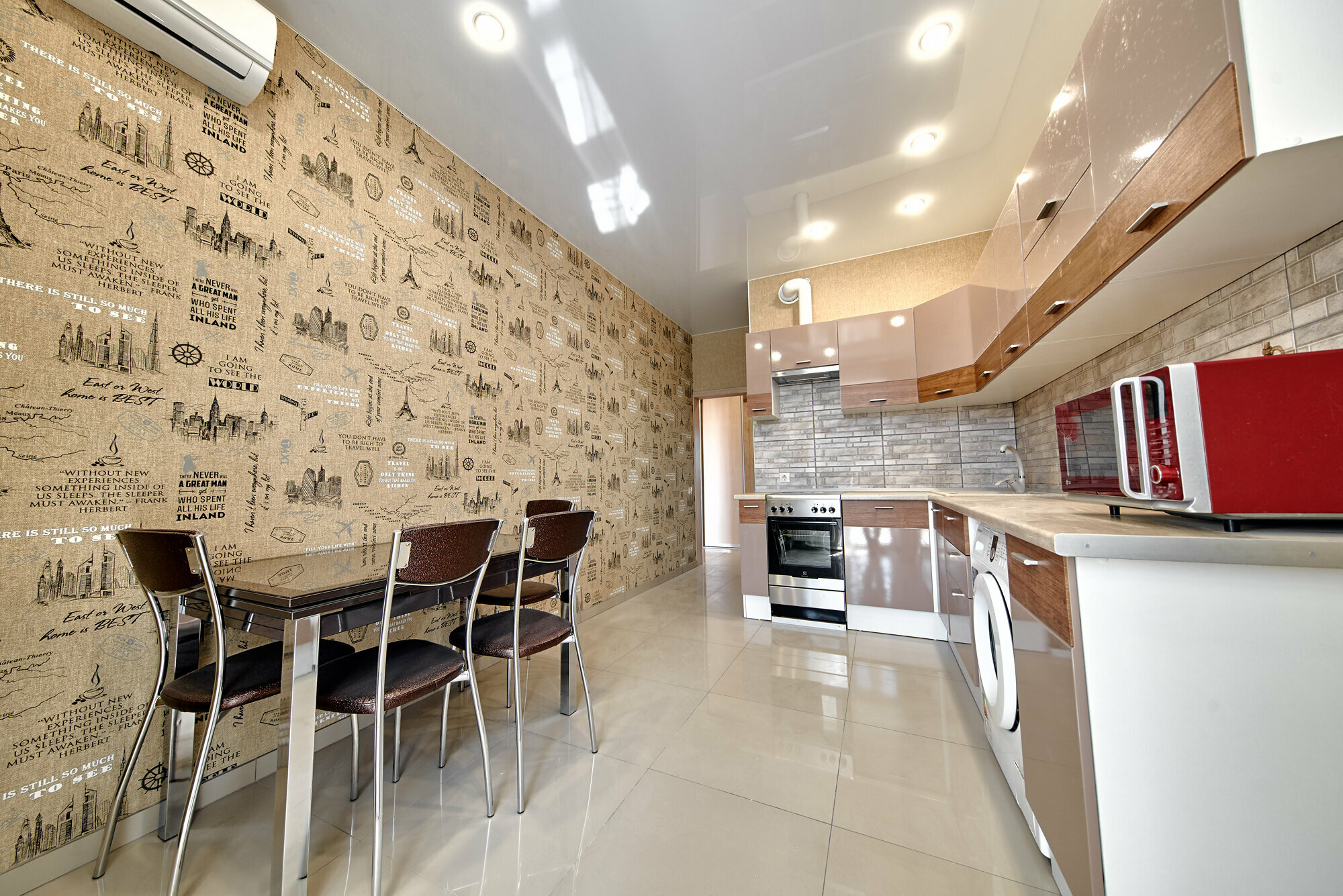 Апартаменты с балконом