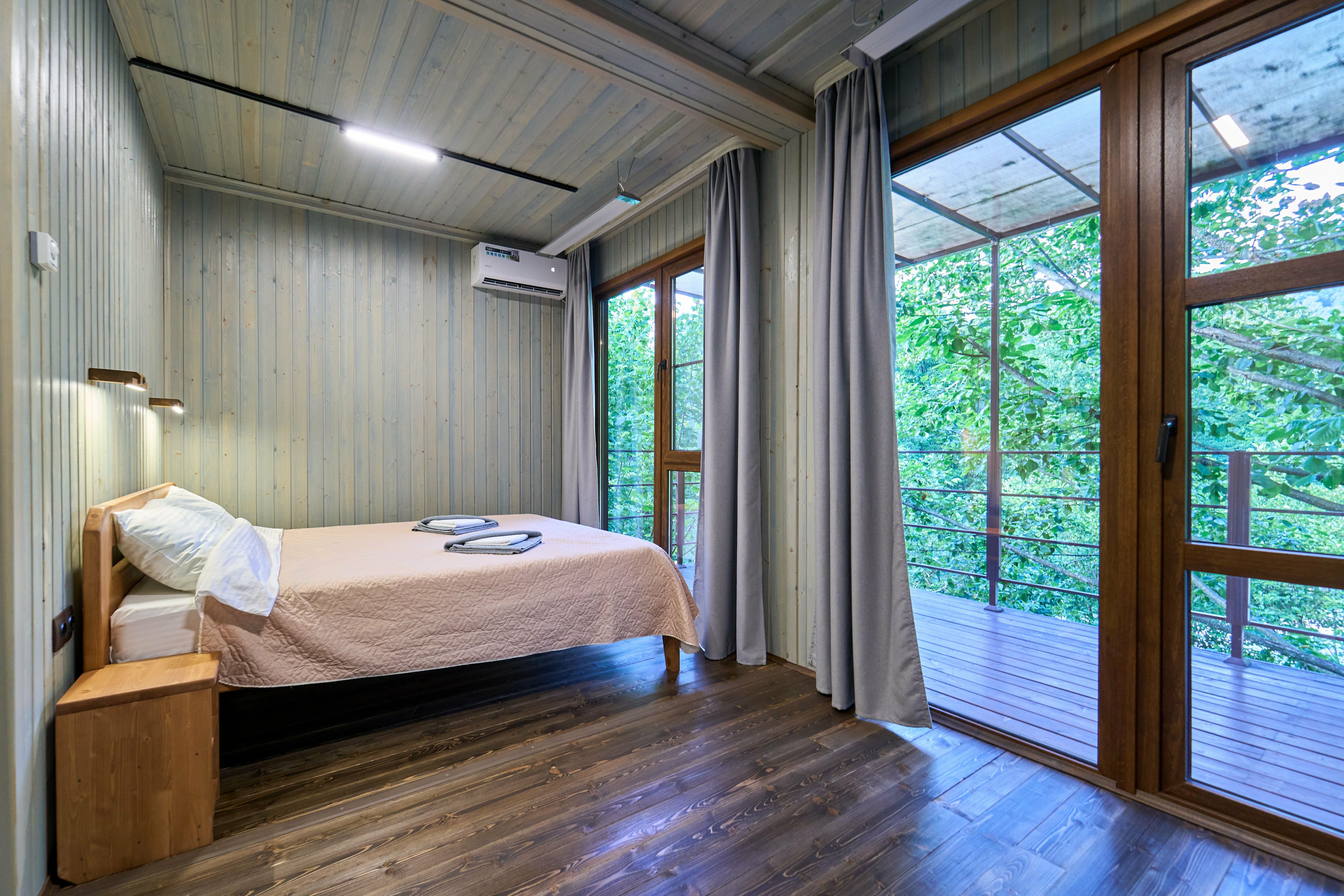 Cемейный номер с собственной ванной комнатой