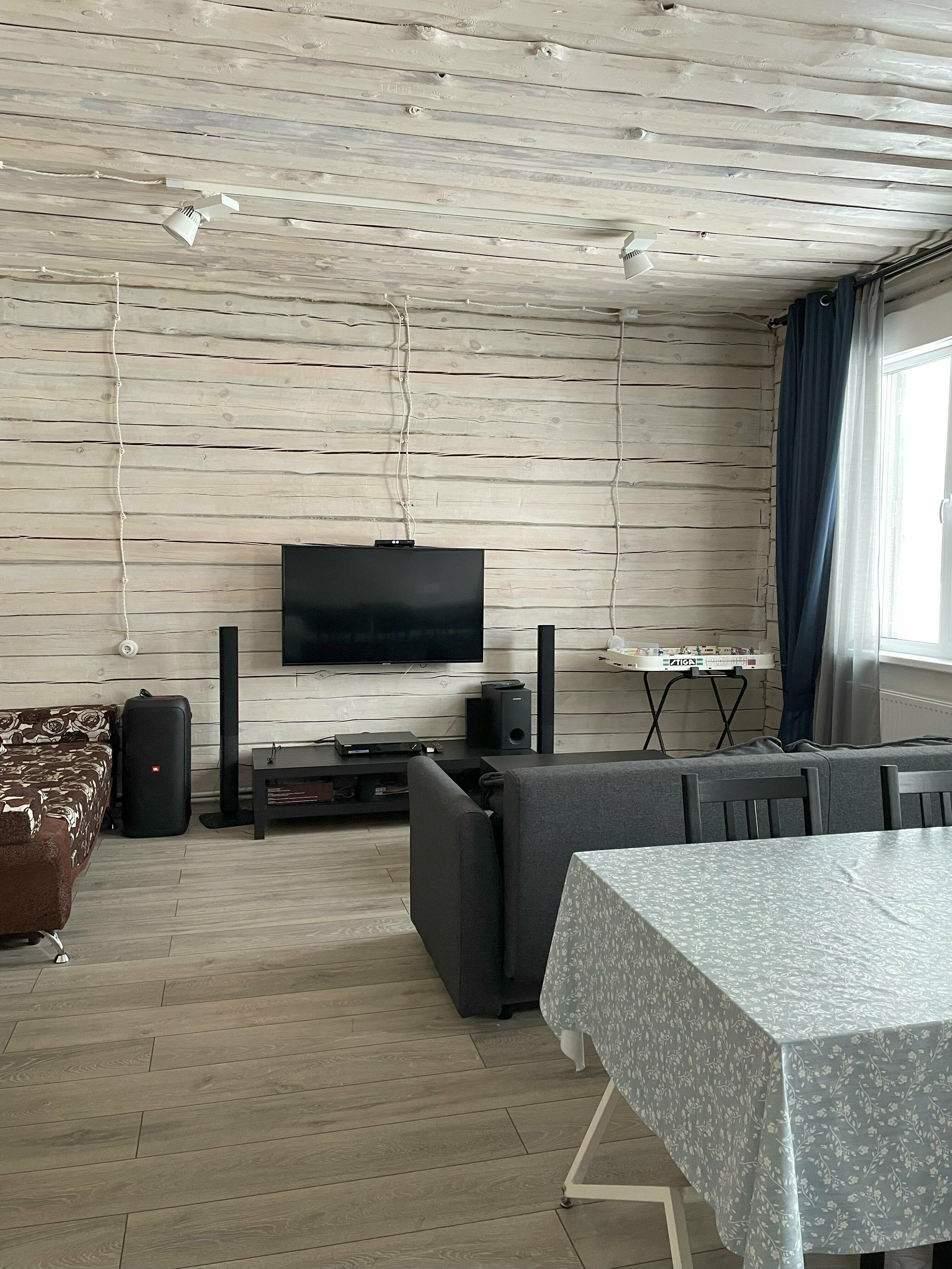 Дом с видом на озеро