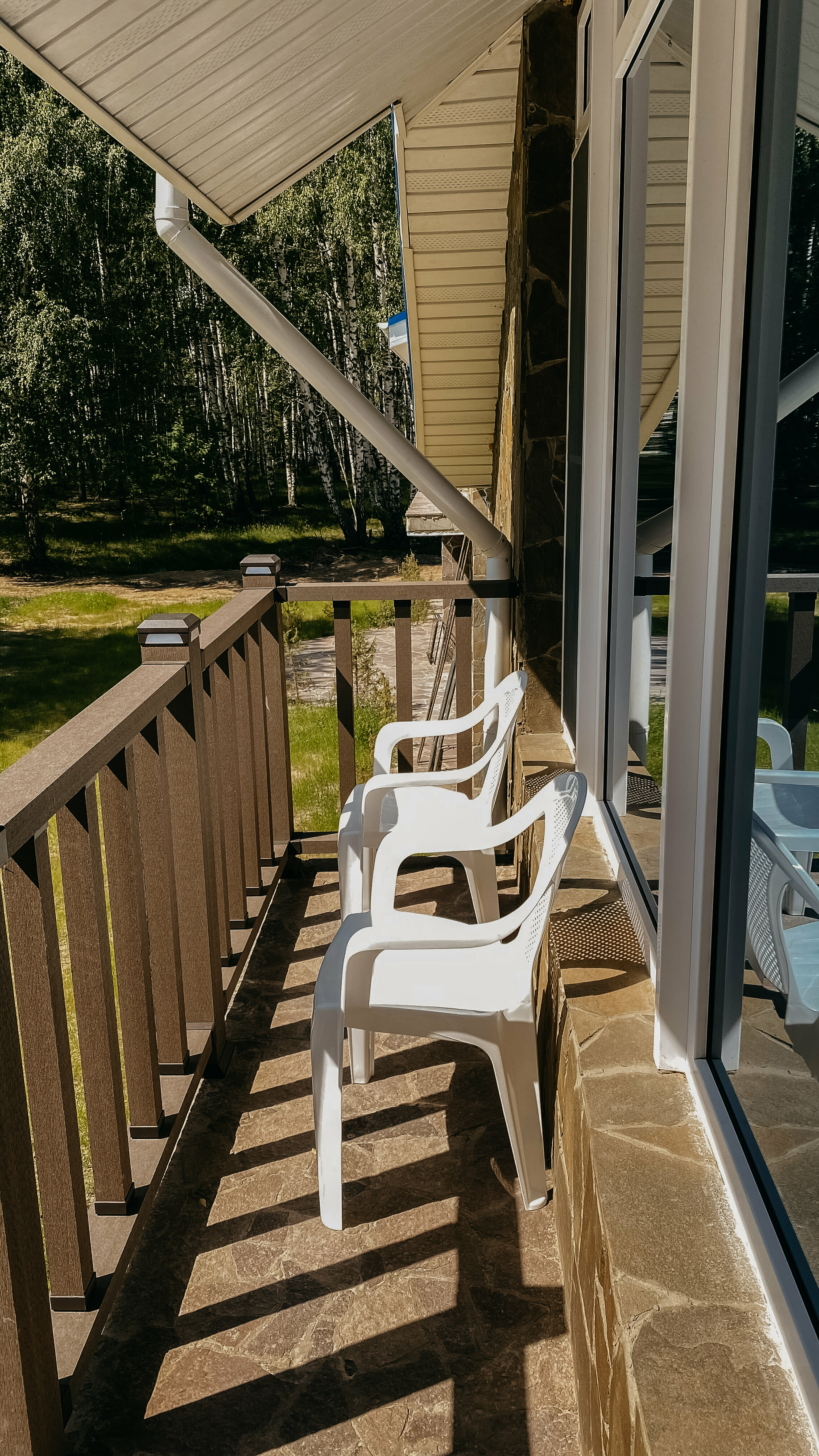 Четырехместный номер с видом на озеро