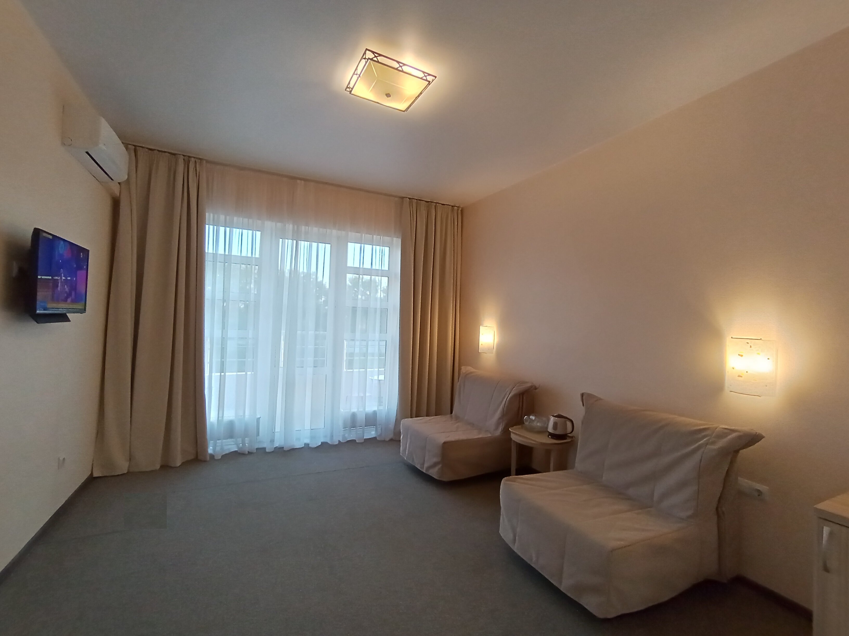 Улучшенный четырехместный номер