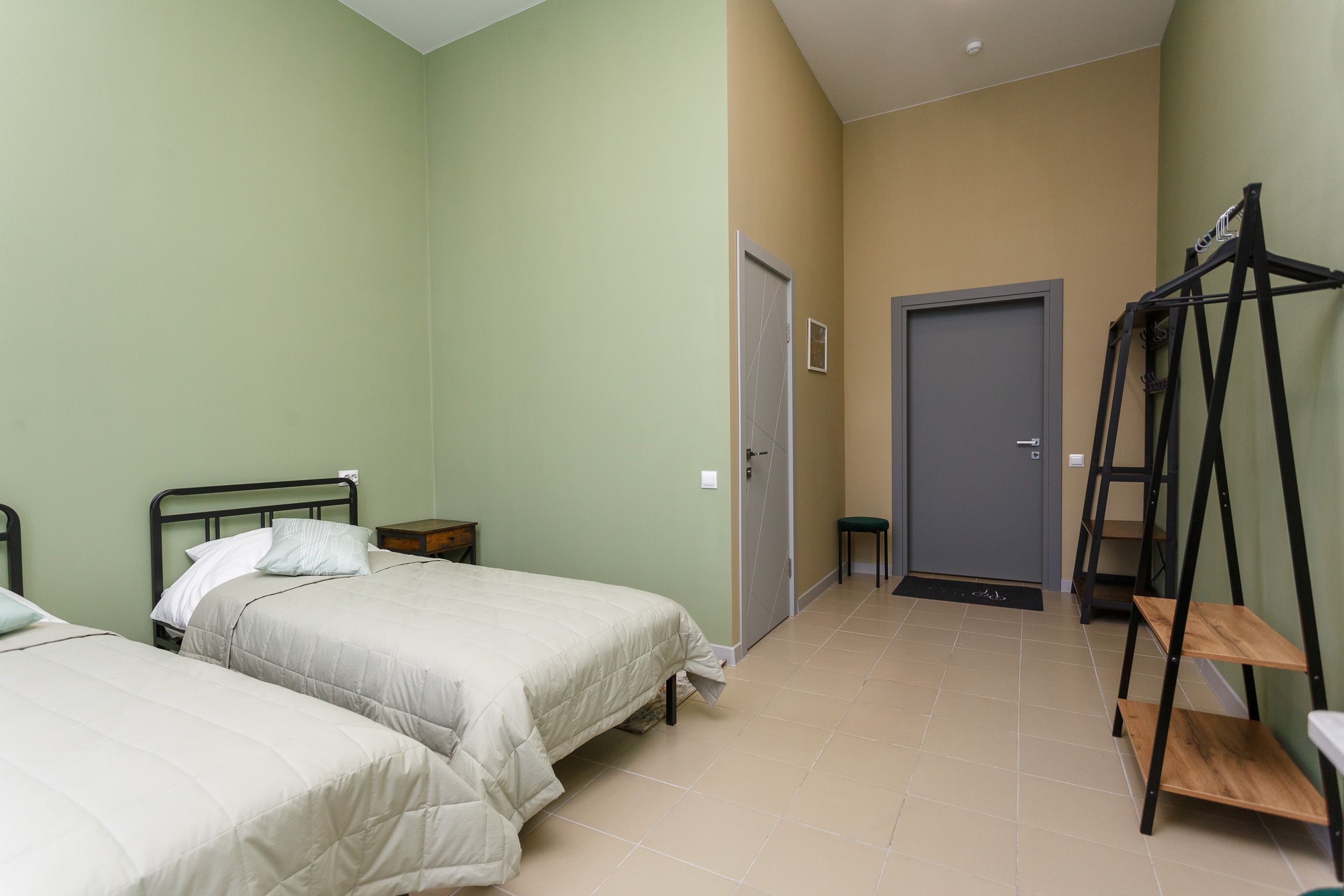 Улучшенный двухместный номер с 2 отдельными кроватями