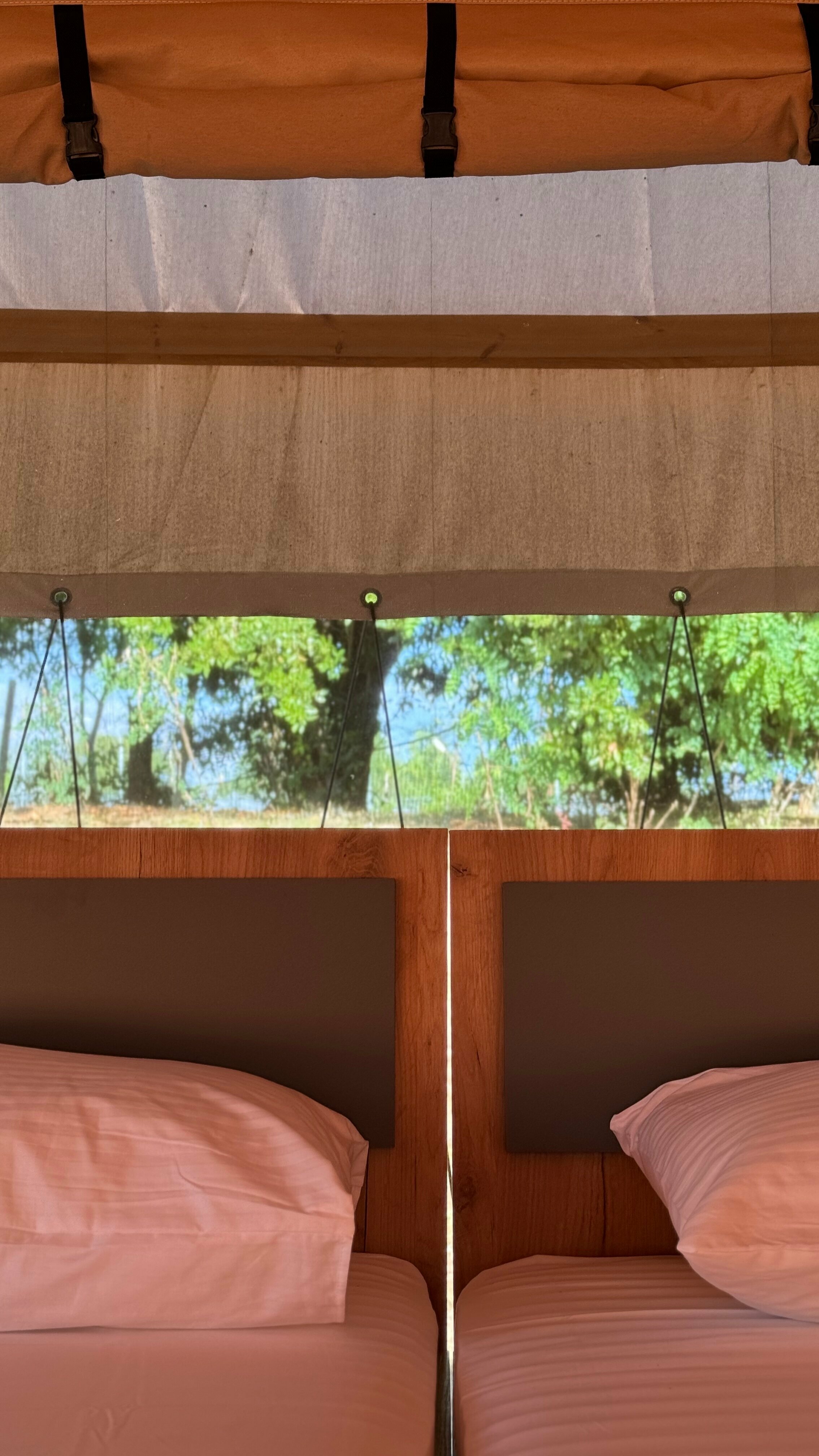 Четырехместный номер с видом на горы