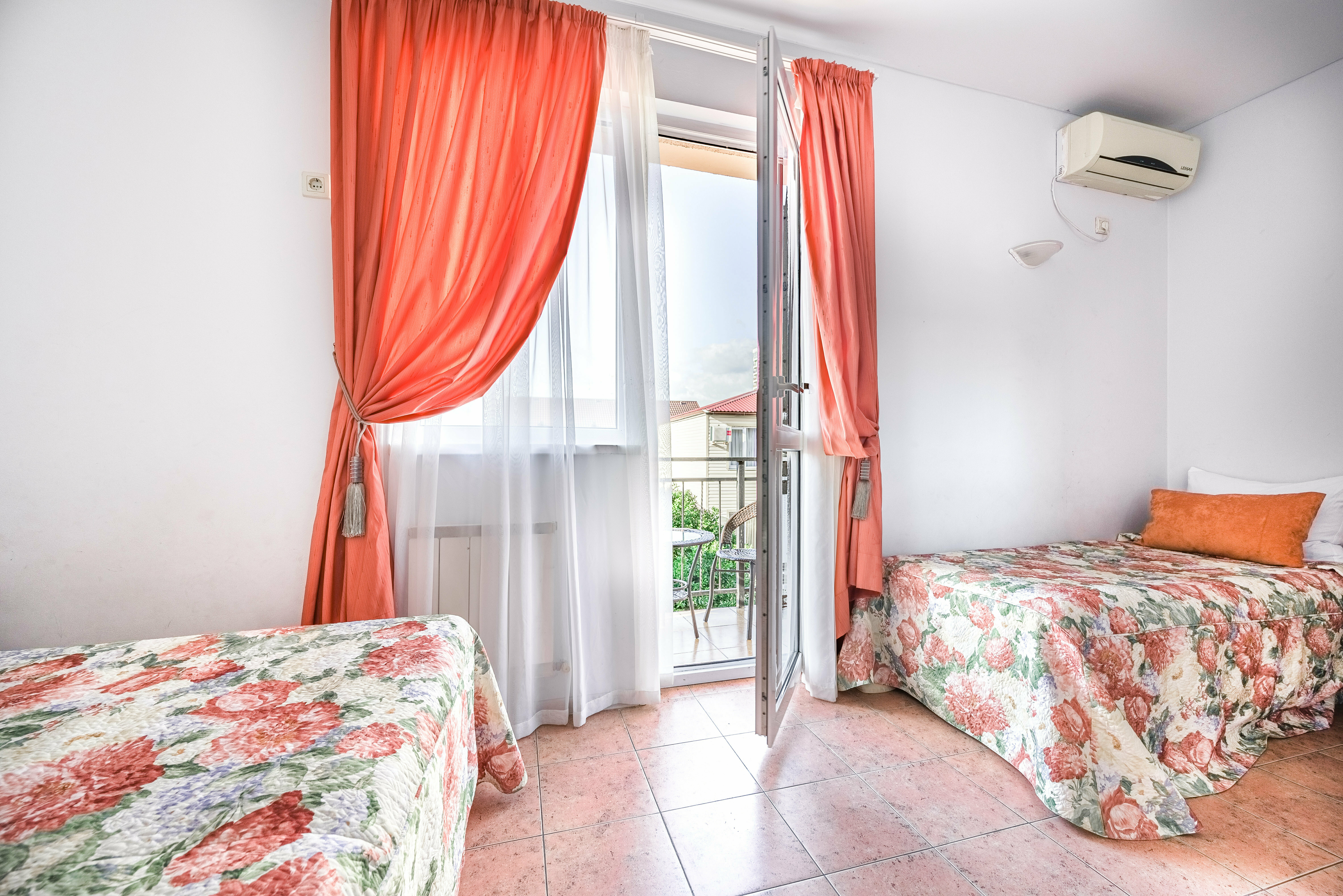 Стандартный трехместный номер