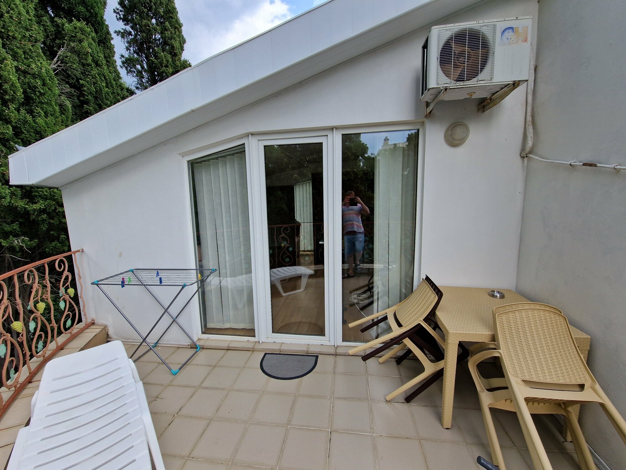 Двухместный номер Делюкс с 1 кроватью и боковым видом на море