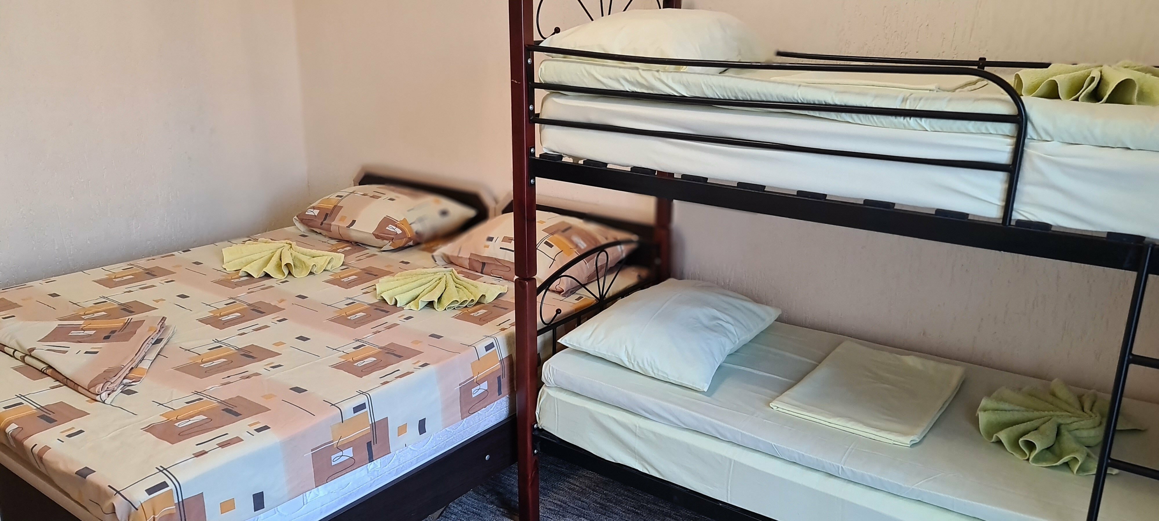 Четырехместный номер с балконом