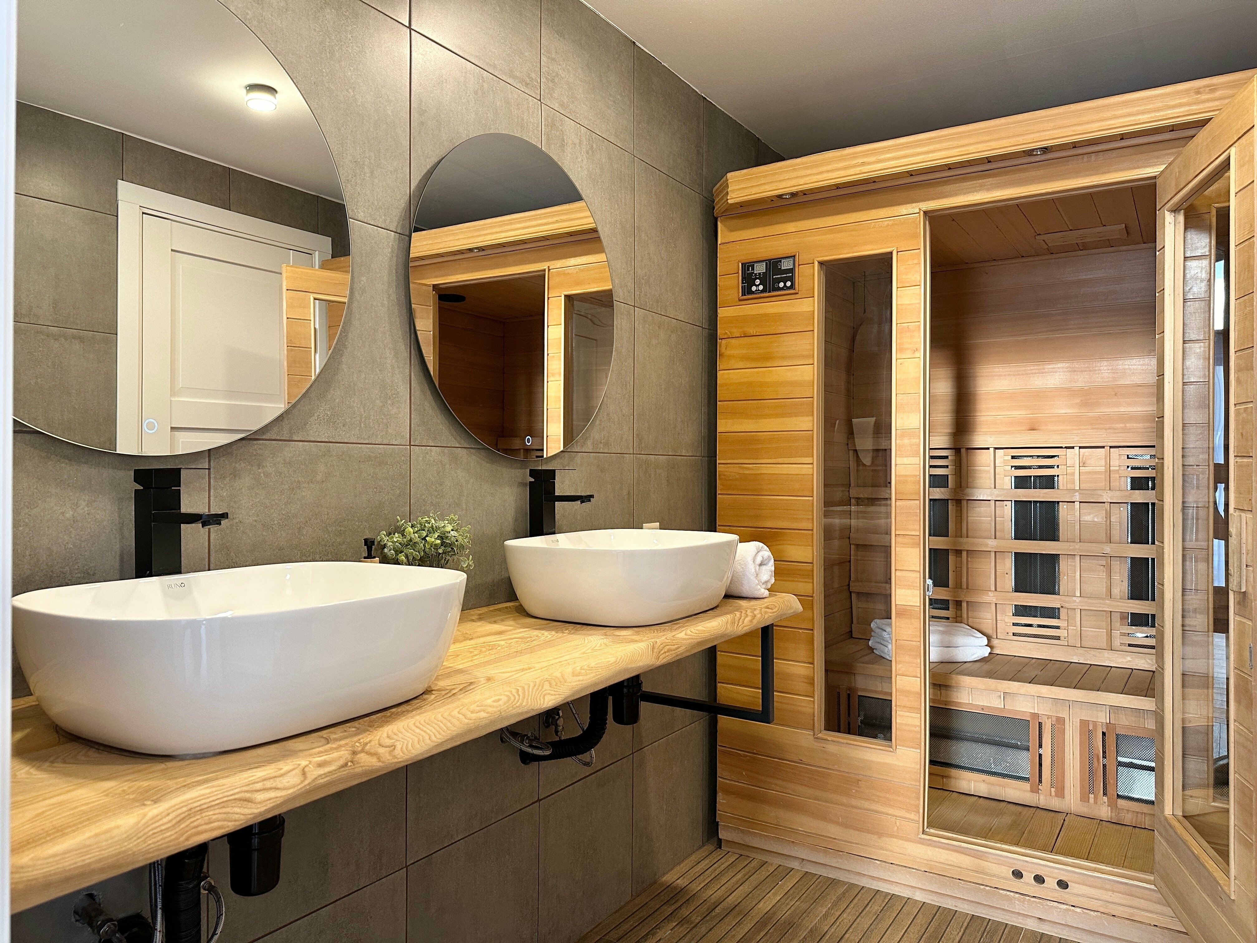 Коттедж Люкс