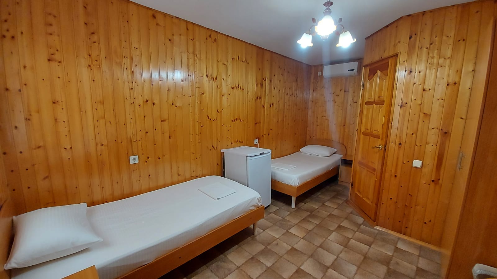 Двухместный номер с 2 двуспальными кроватями