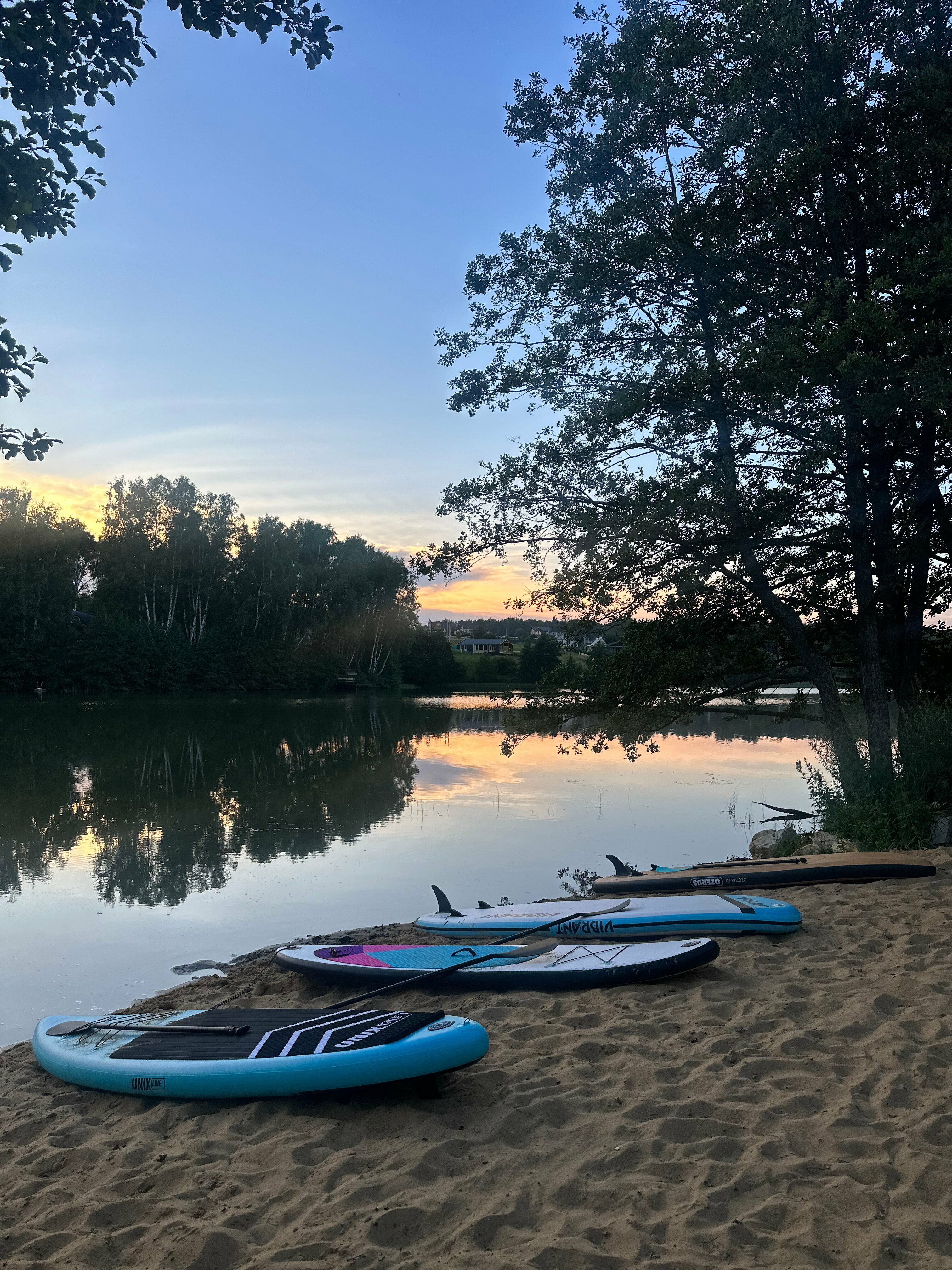 Четырехместный номер с видом на озеро