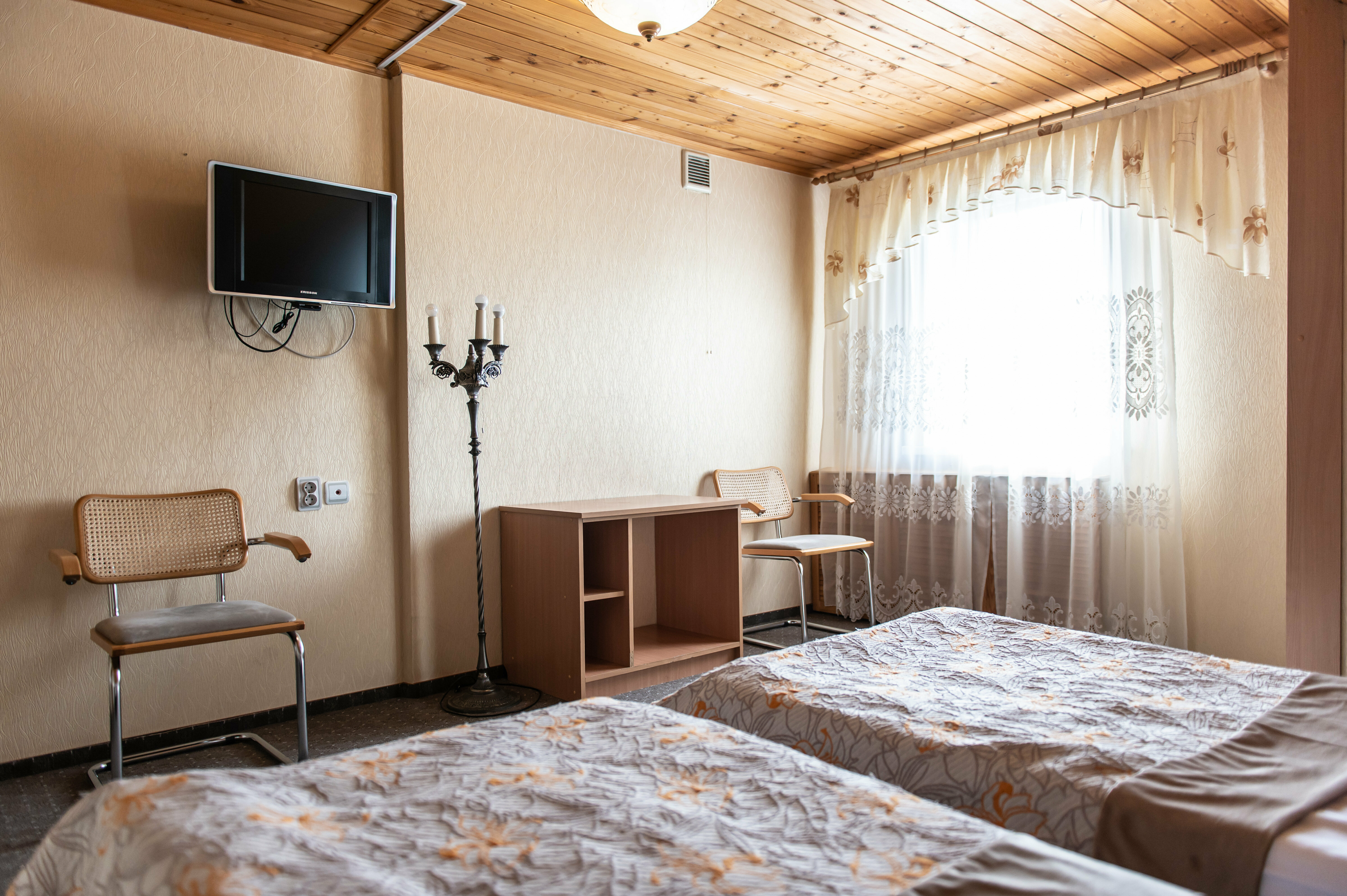 Стандартный двухместный апартамент с 2 отельными кроватями (мансарда)