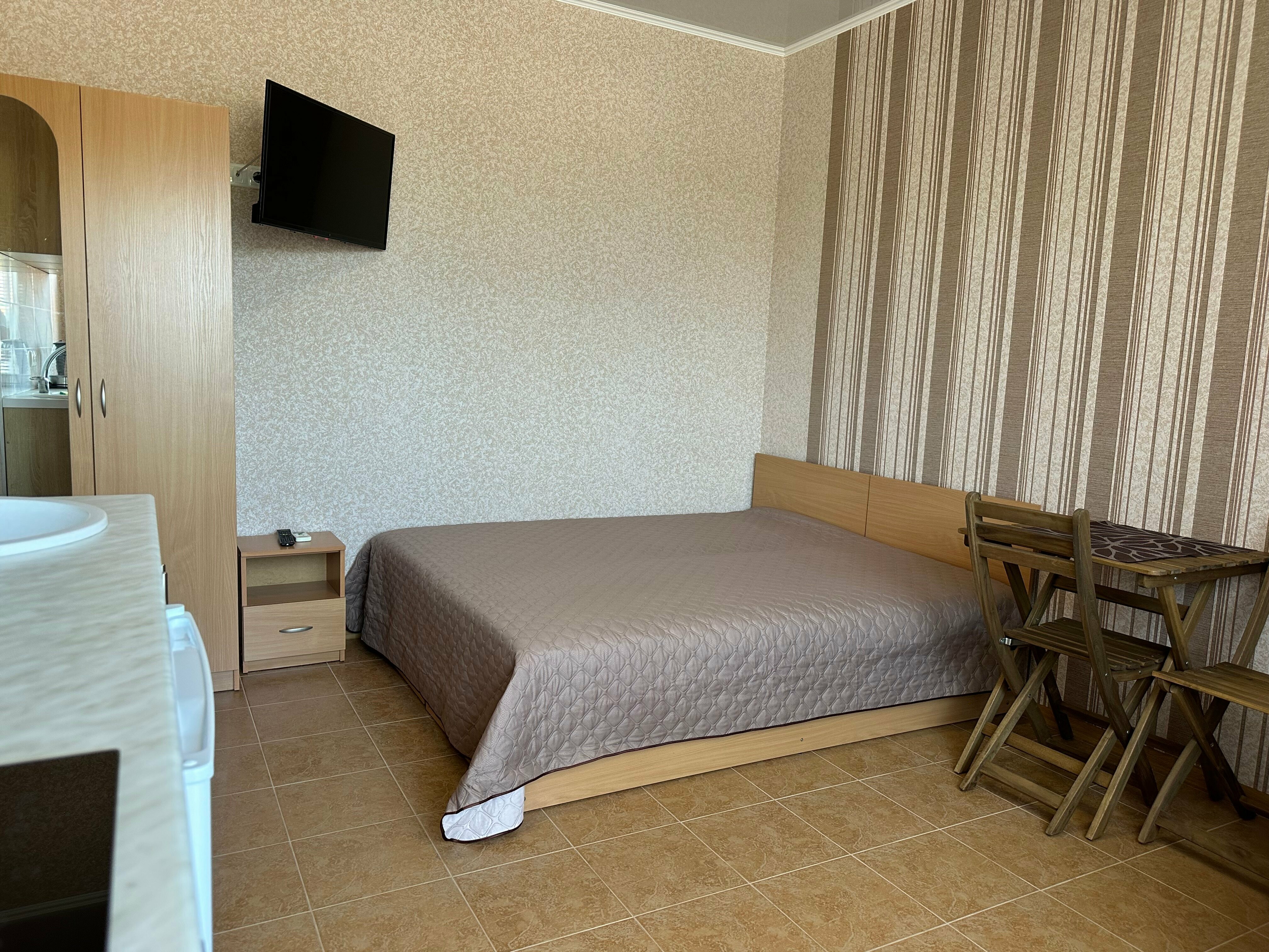 Стандартный 3-х местный номер с балконом и кухней в номере