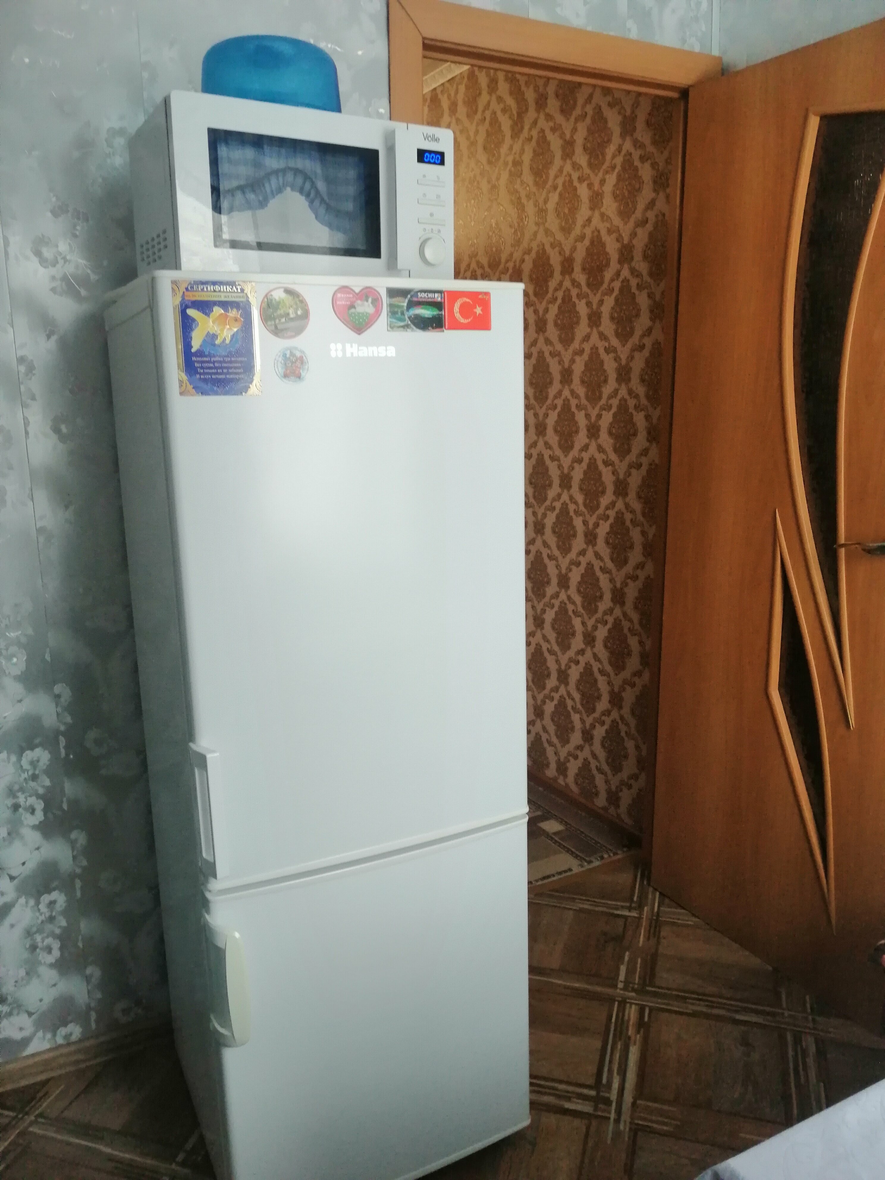 Трехместный номер с собственной ванной комнатой