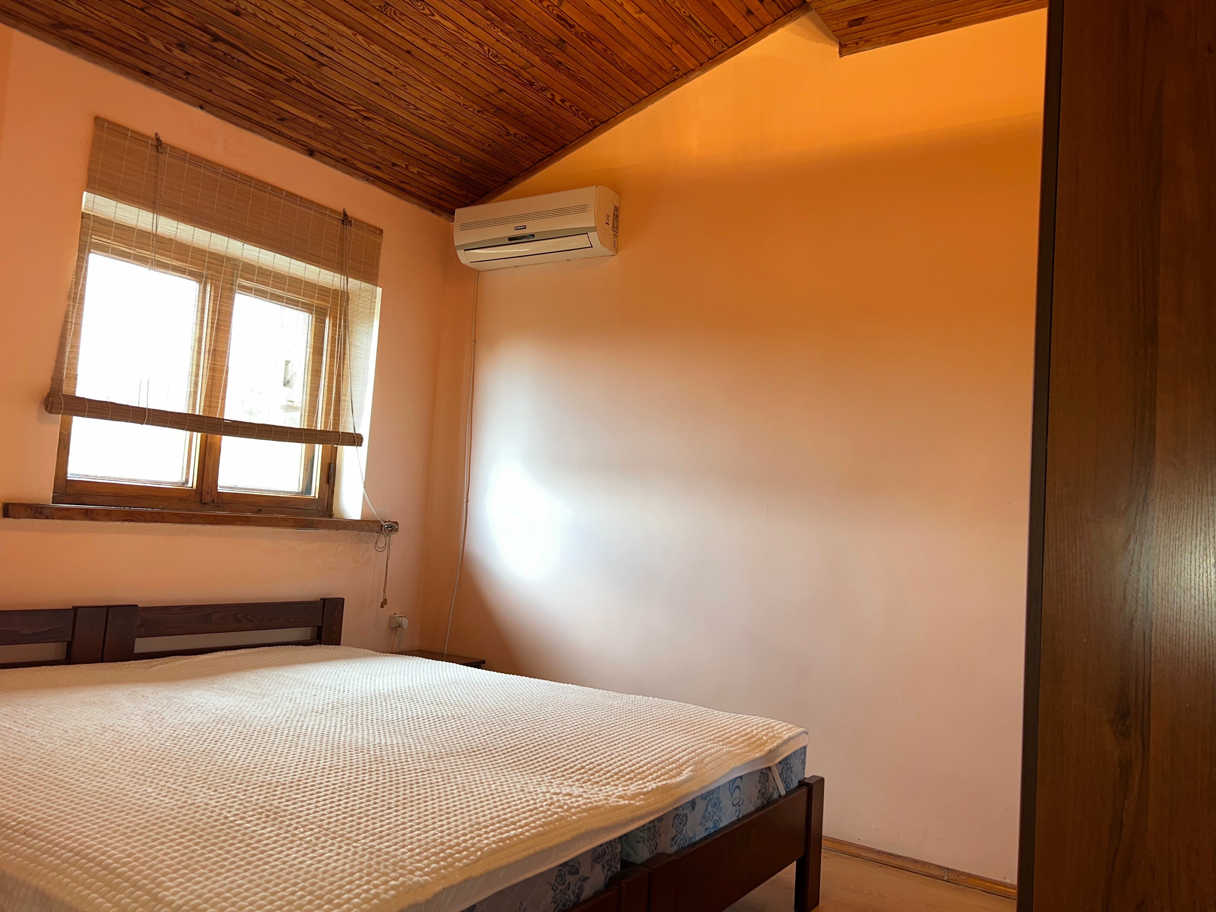 Четырехместный номер с видом на горы