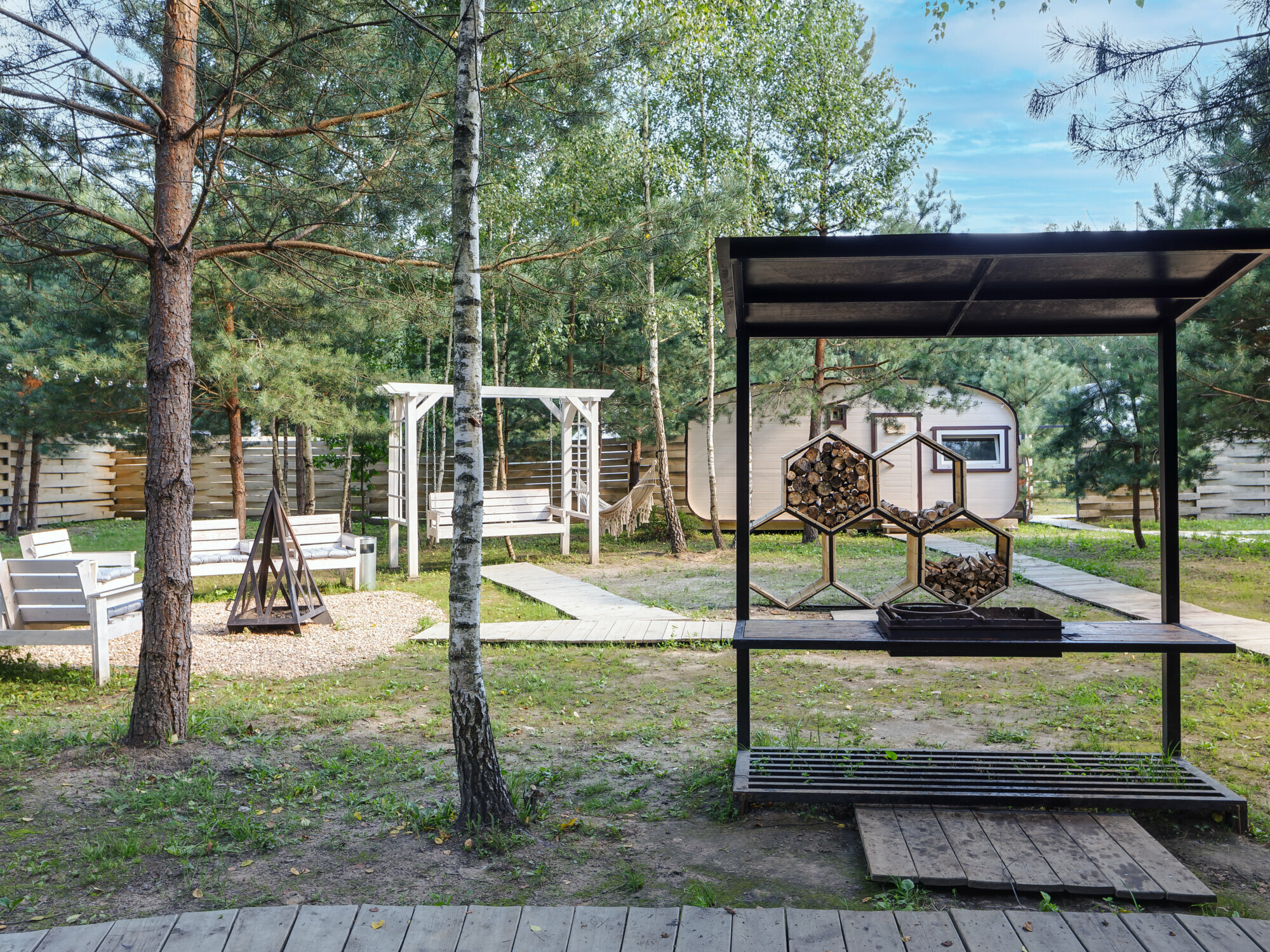 Коттедж с видом на лес