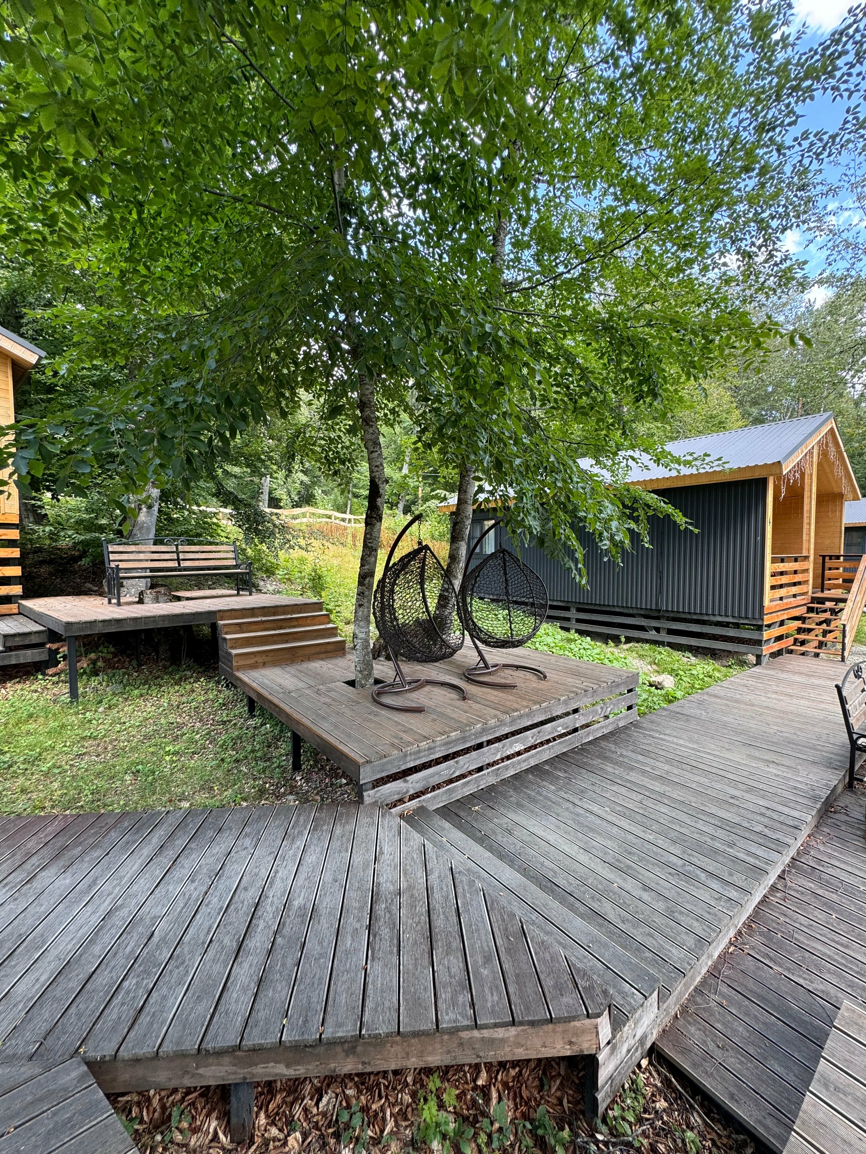 Семейный номер с видом на горы