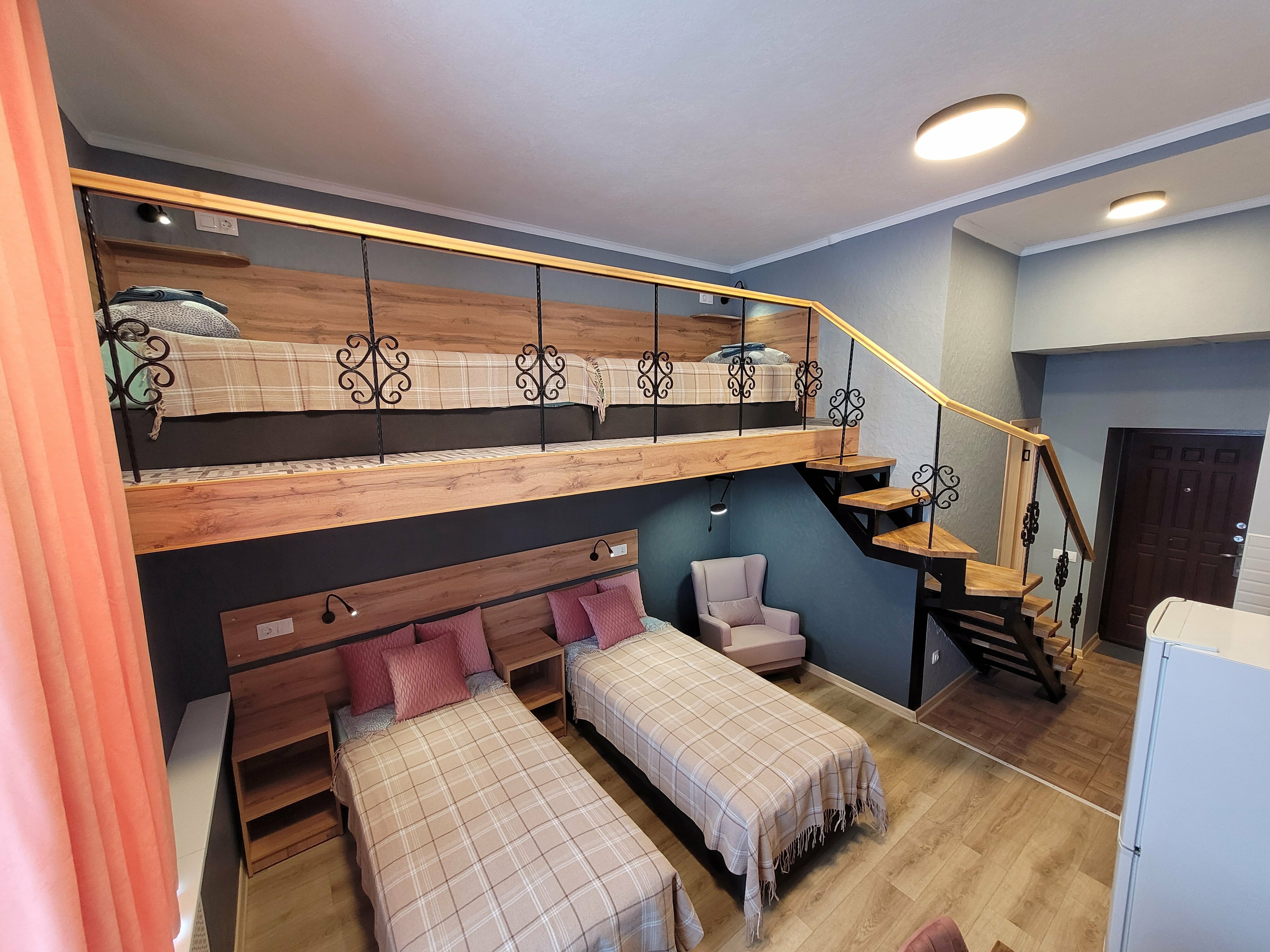 Четырехместный номер с видом на горы