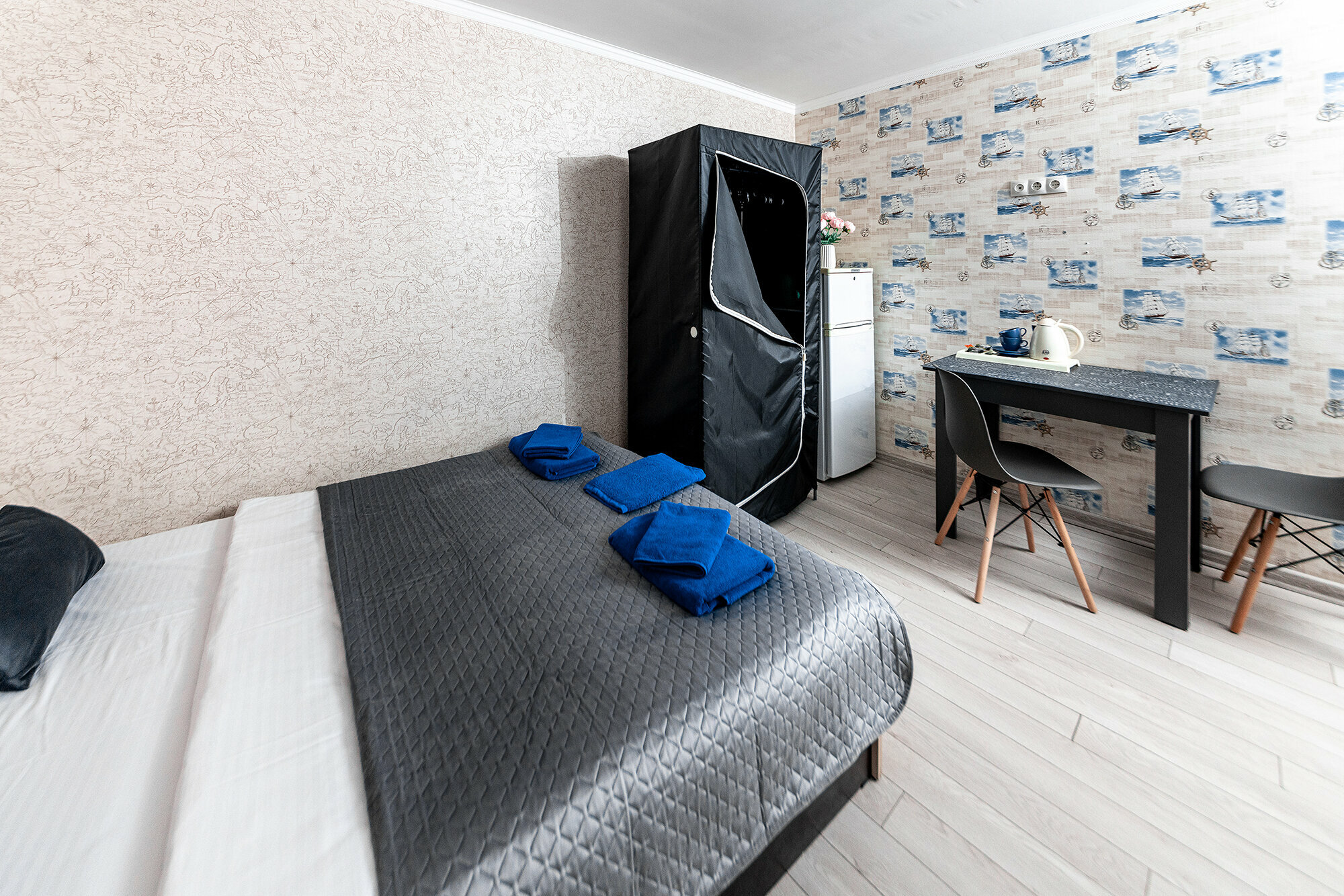 Четырехместный номер с душем