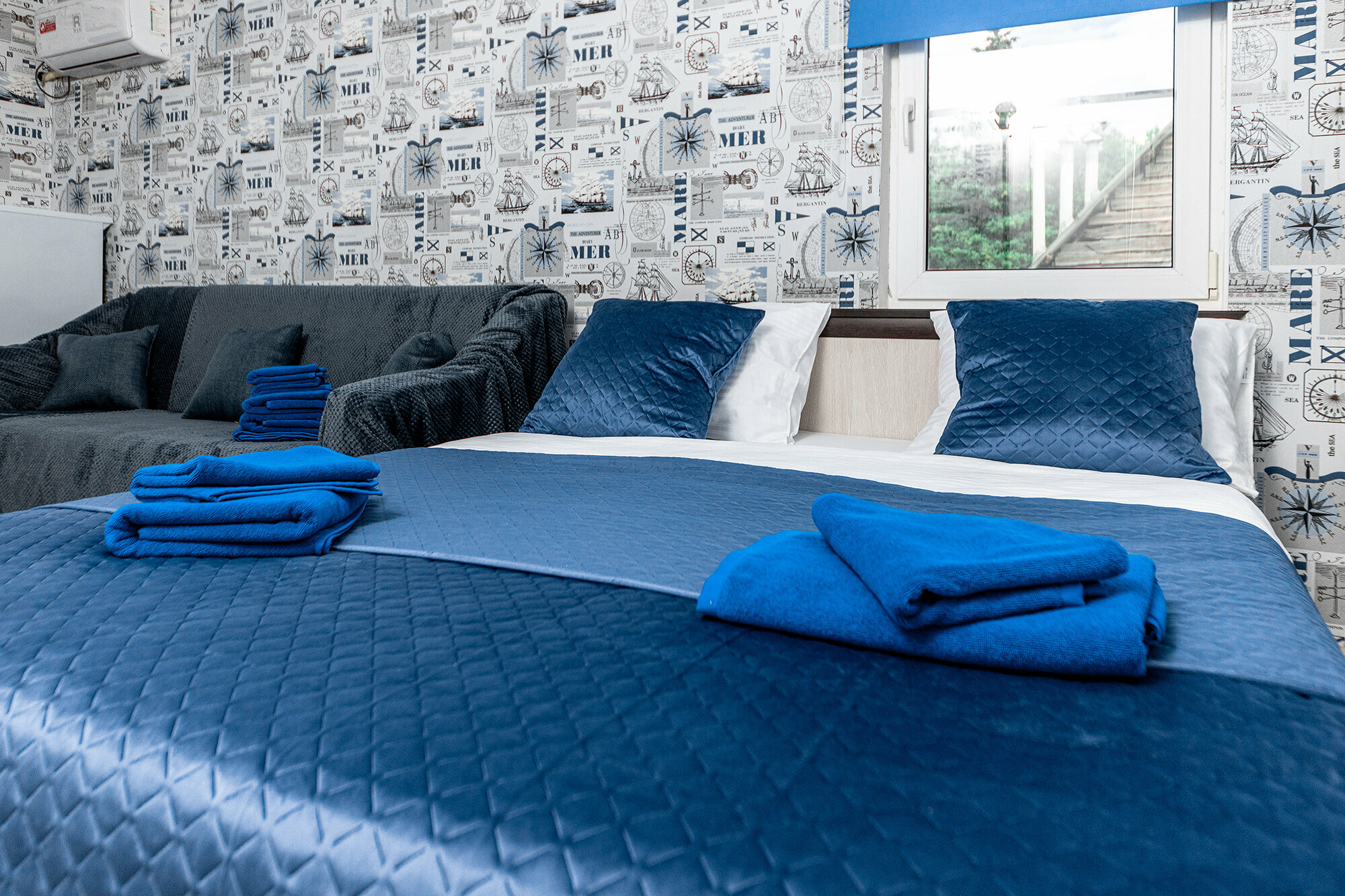 Четырехместный номер с балконом