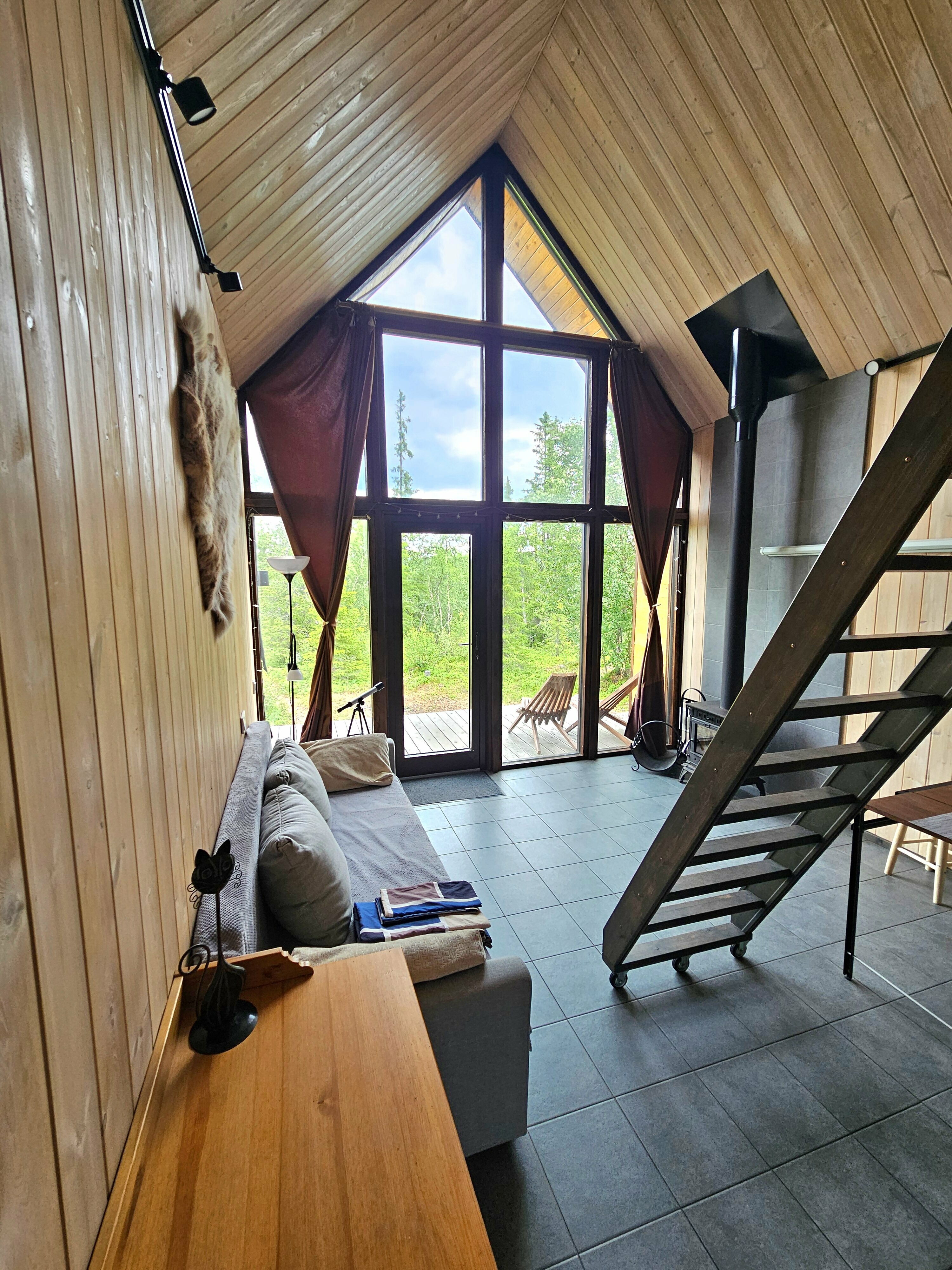 Коттедж с видом на лес